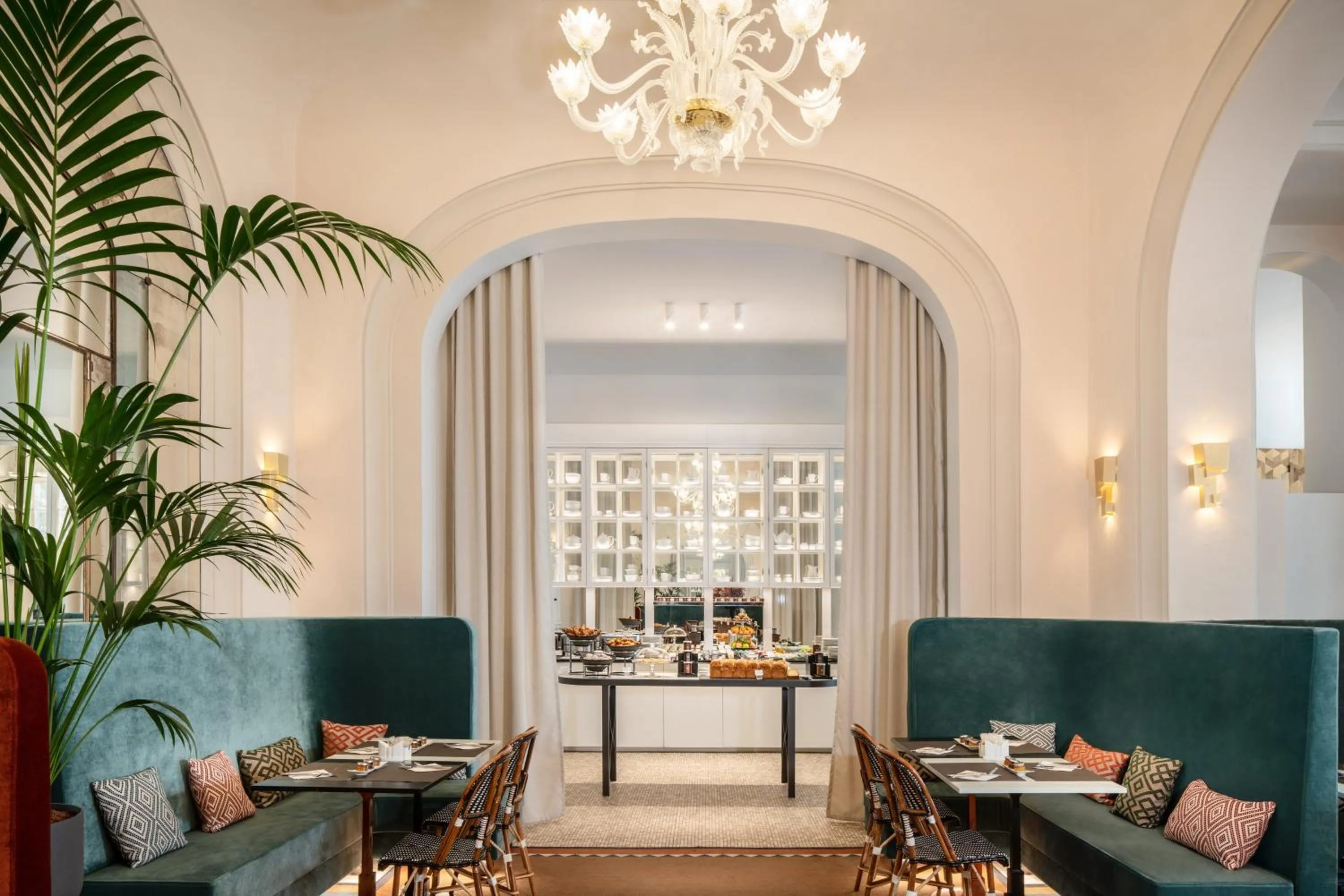 Breakfast in Holiday Inn Paris - Gare de Lyon Bastille by IHG