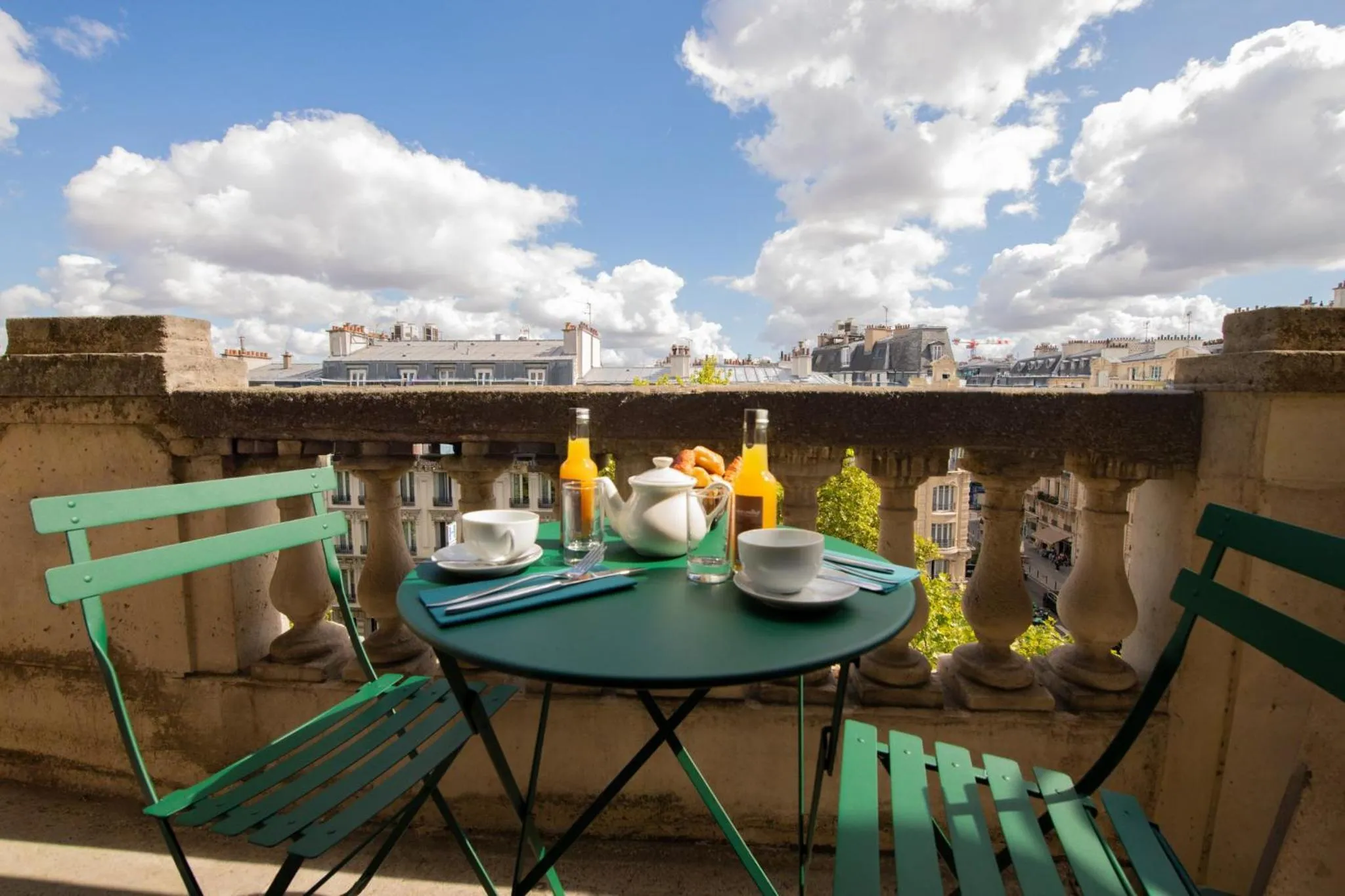Photo of the whole room in Holiday Inn Paris - Gare de Lyon Bastille by IHG