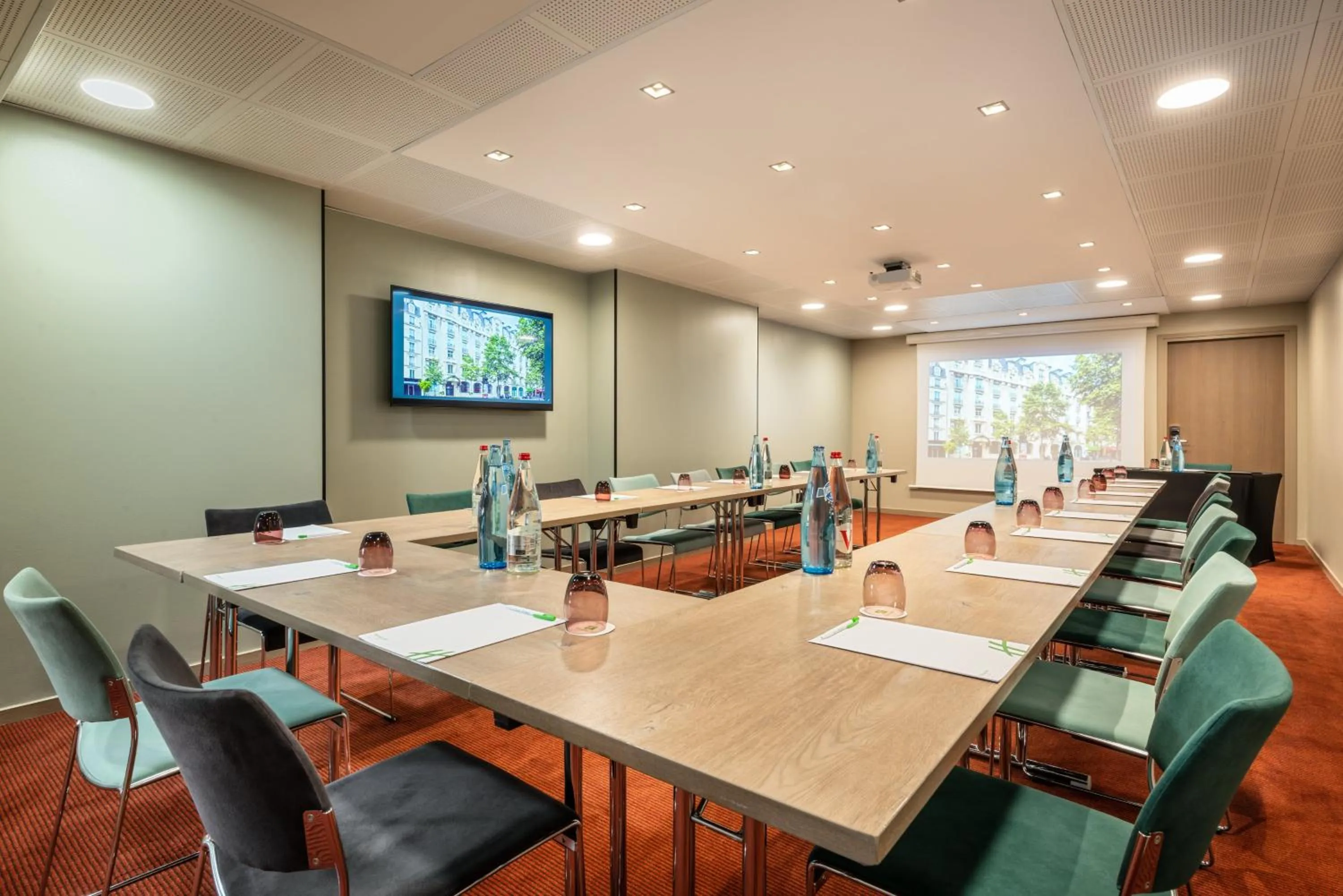 Meeting/conference room in Holiday Inn Paris - Gare de Lyon Bastille by IHG