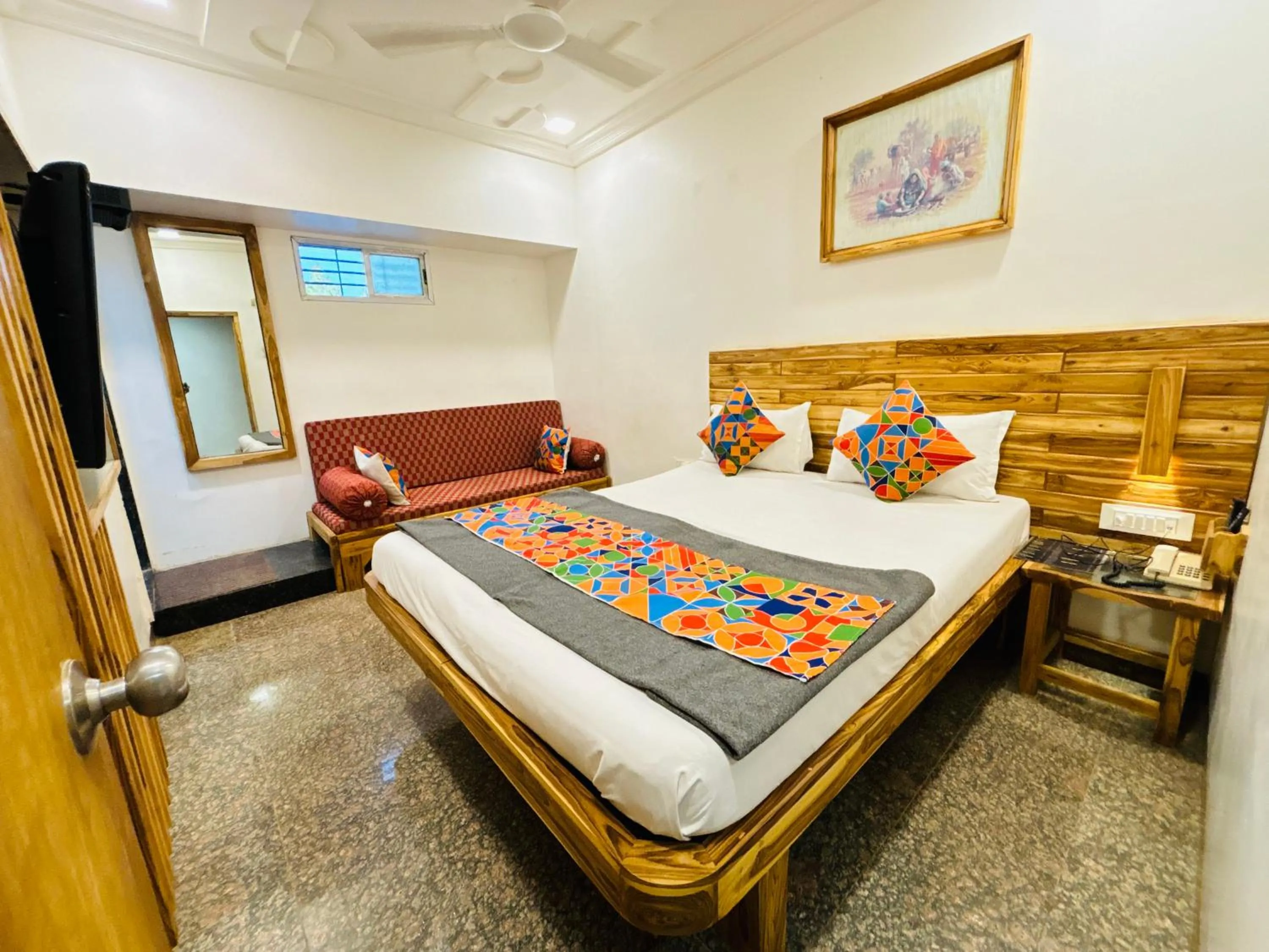 Bedroom, Bed in Hotel Regency