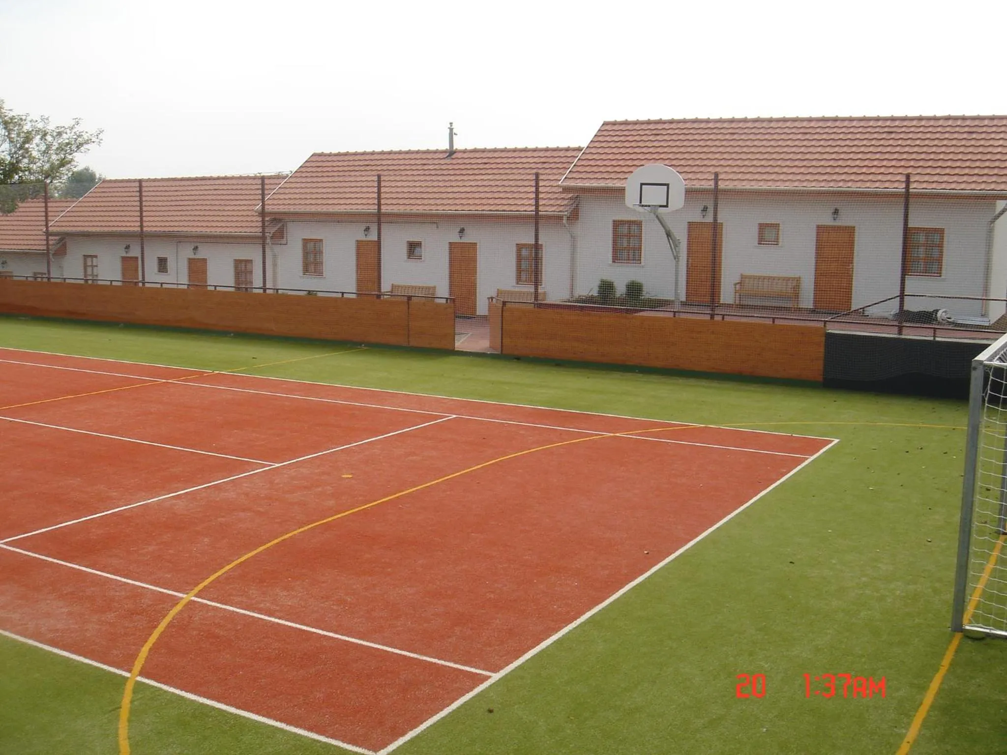 Tennis court in Nádas Pihenőpark