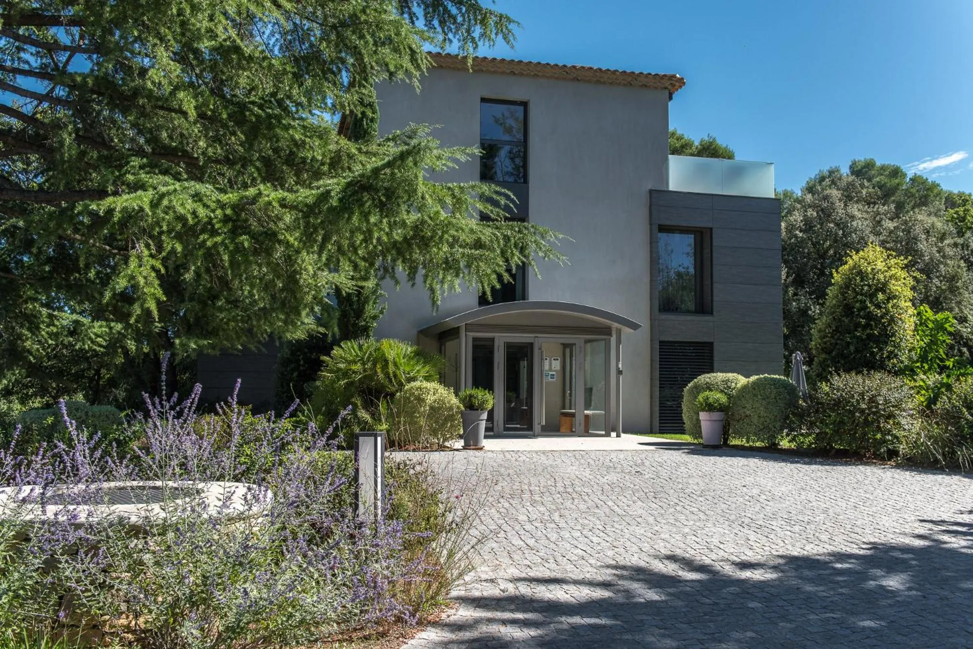 Facade/entrance in Domaine Rampale