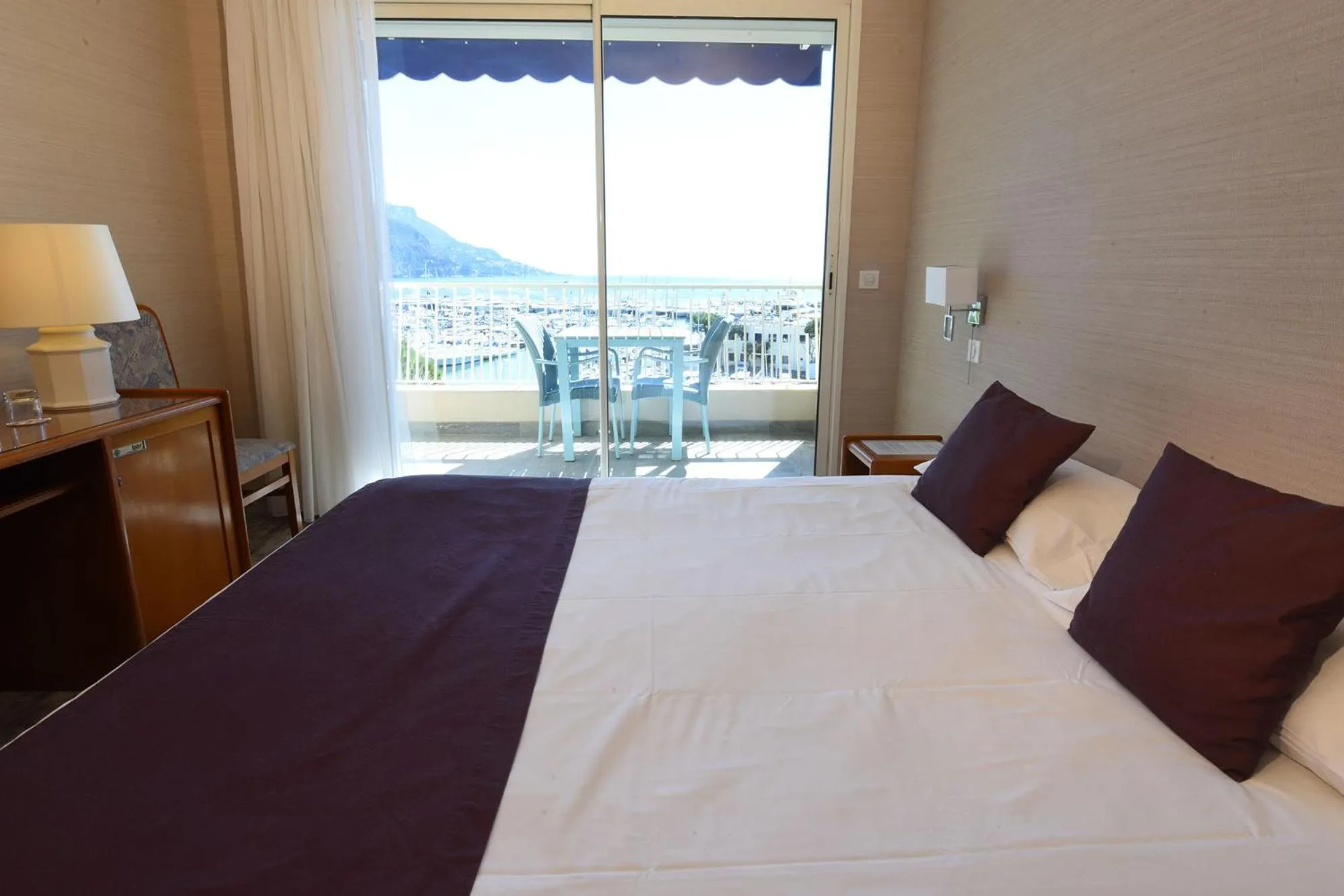 Balcony/Terrace in Hôtel Frisia, Beaulieu-sur-Mer