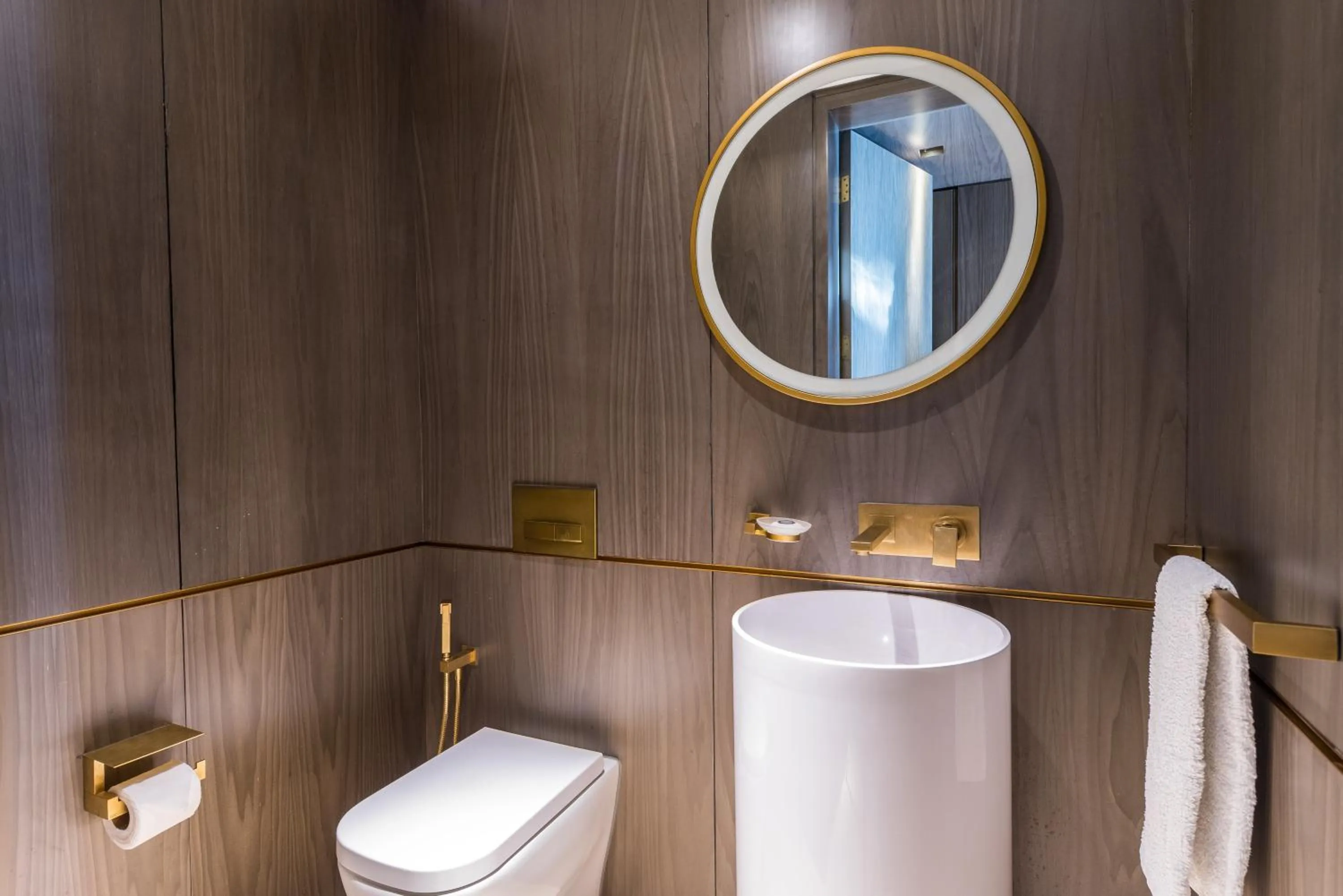 Bathroom in EDEN'S Homes & Villas - FIVE Palm Residences