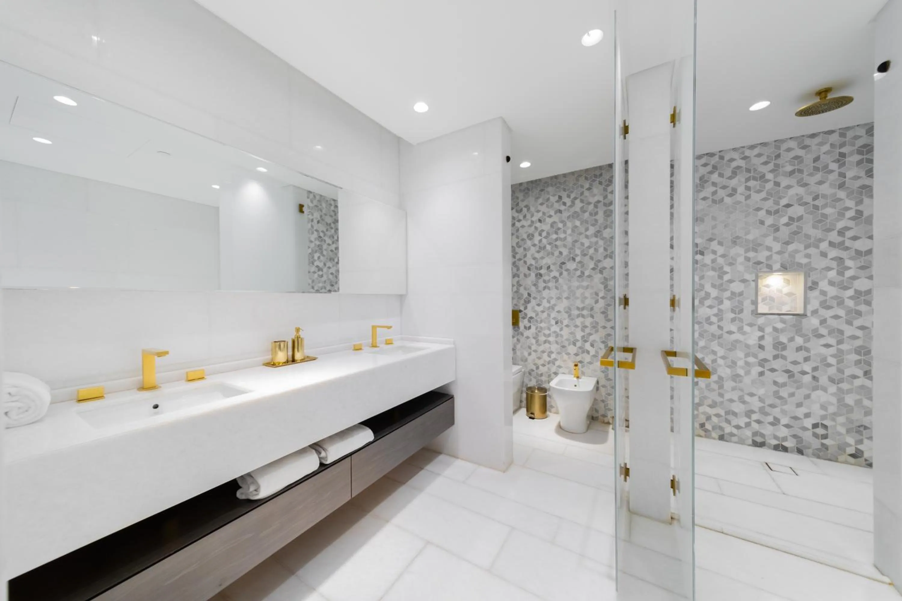 Bathroom in EDEN'S Homes & Villas - FIVE Palm Residences