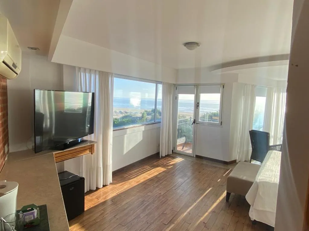 Costanera Mar Hotel & Suites