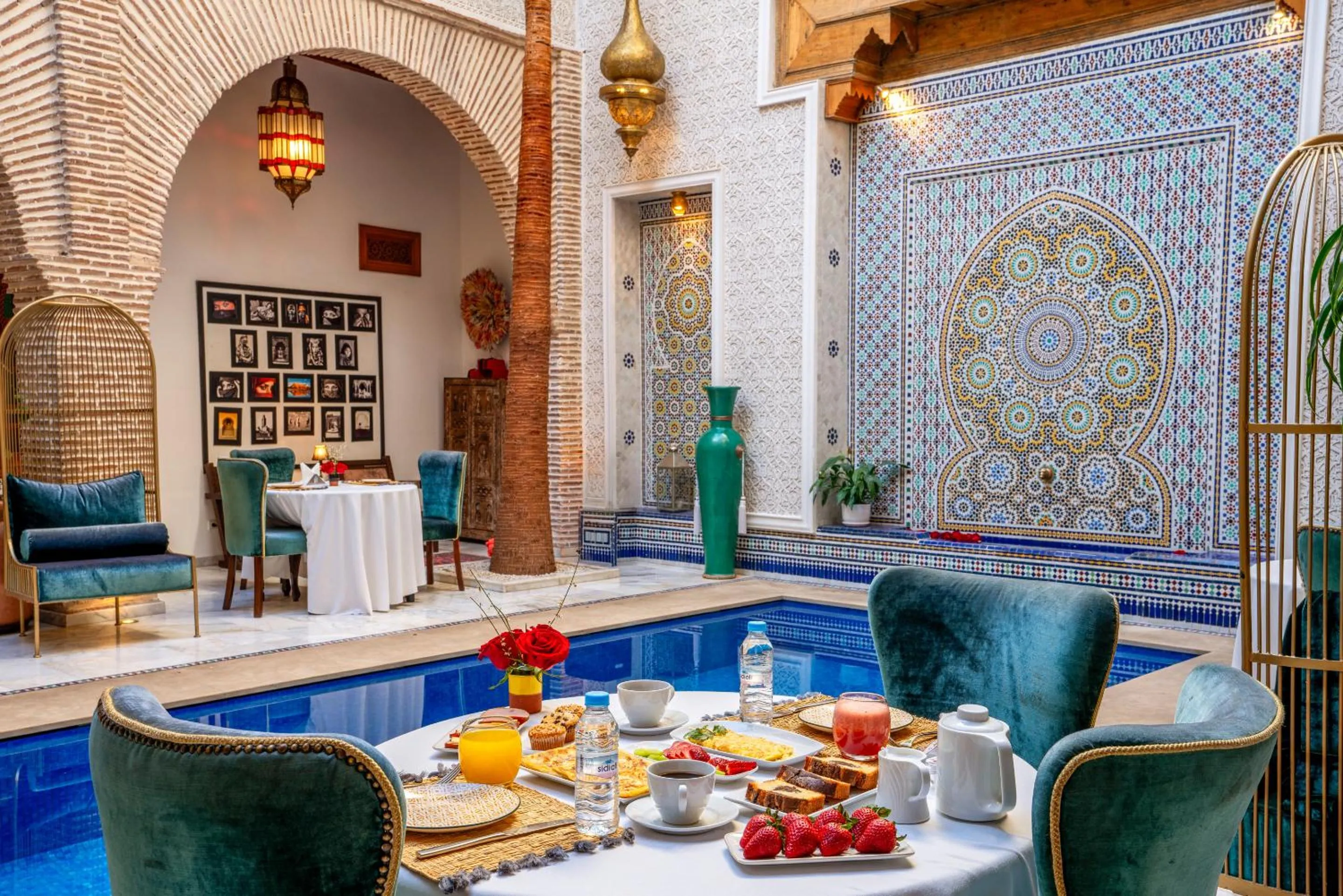 Swimming pool in Riad Janate & SPA