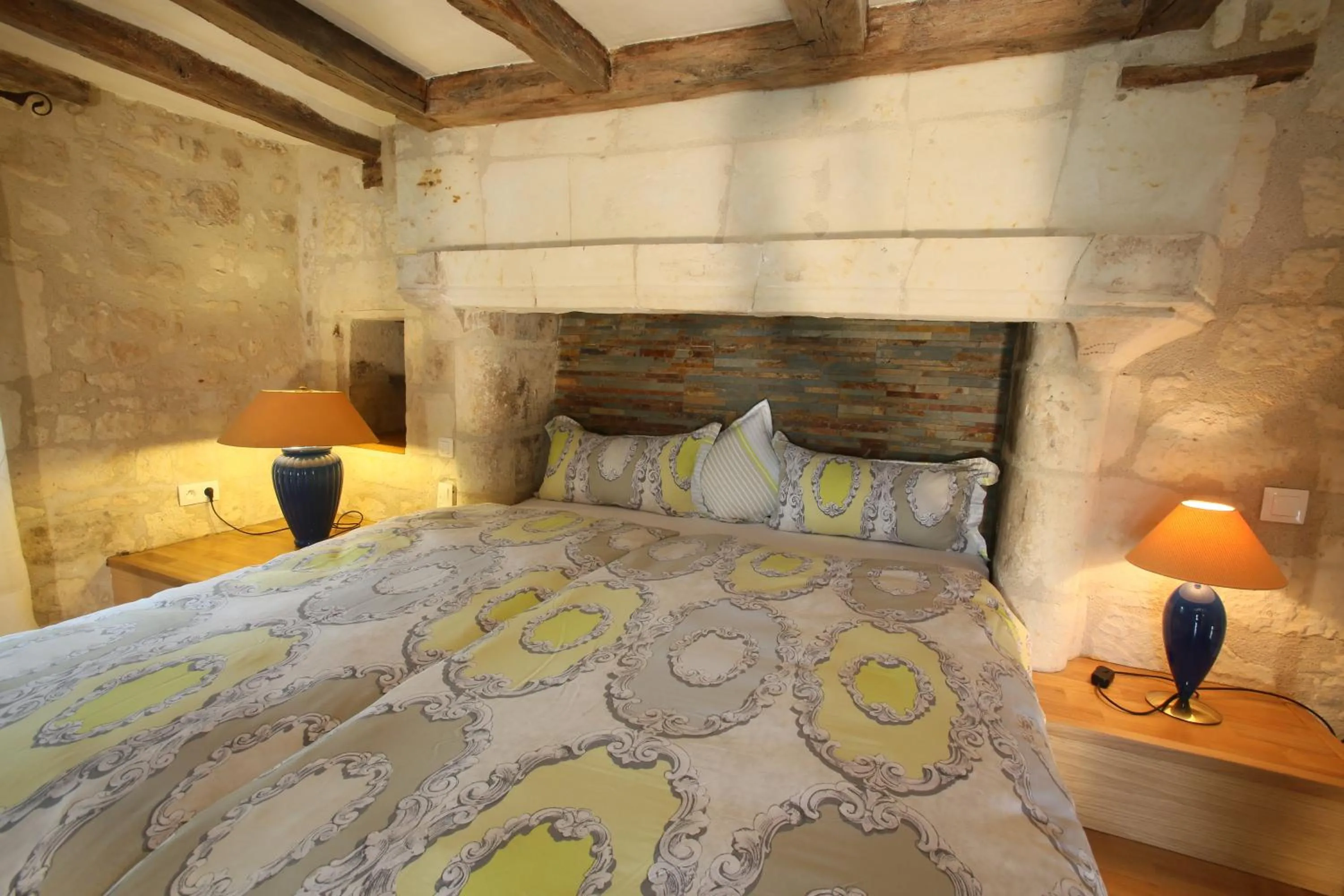 Bedroom, Bed in Le Clos de la Garde