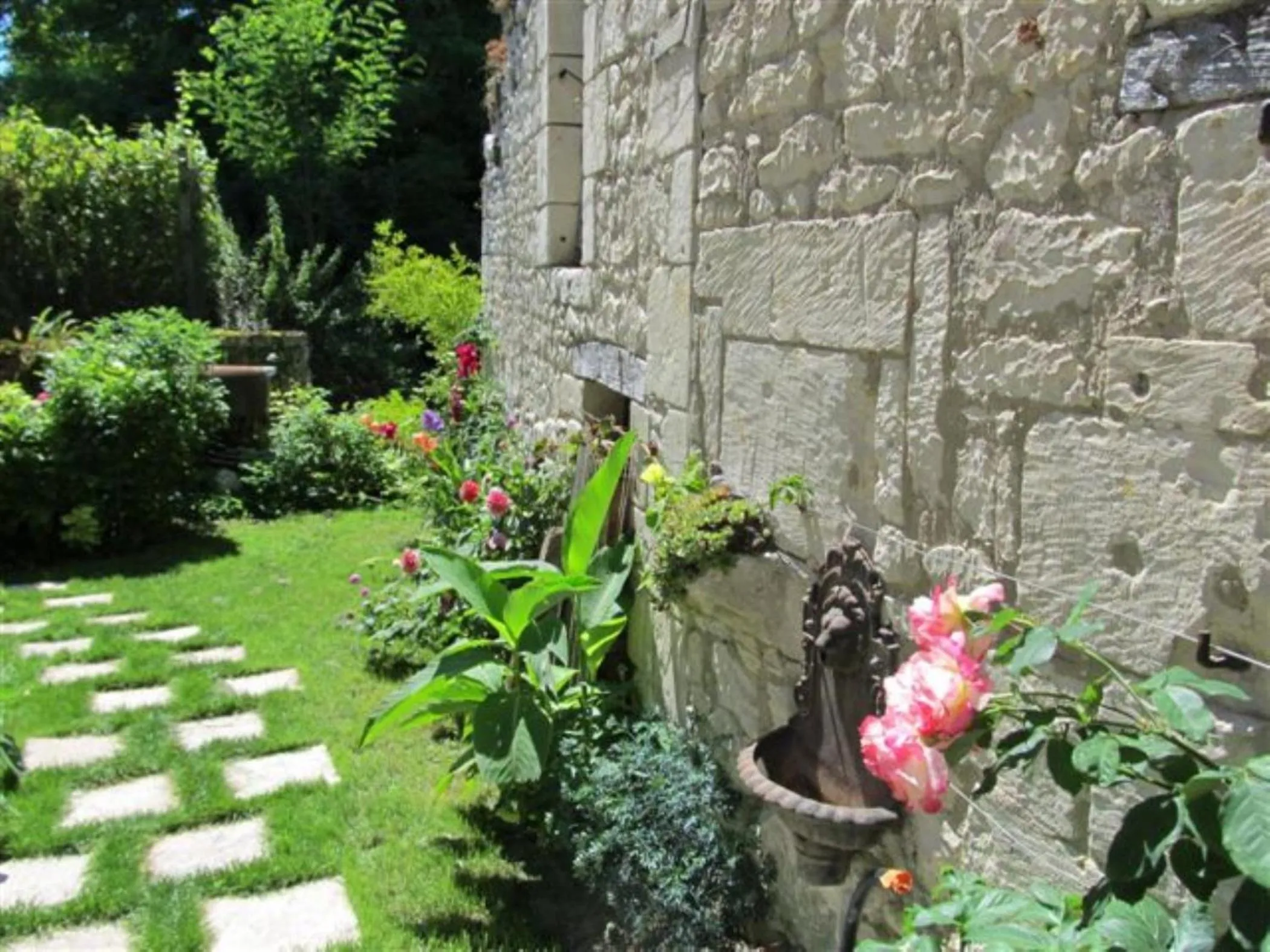 Garden in Le Clos de la Garde