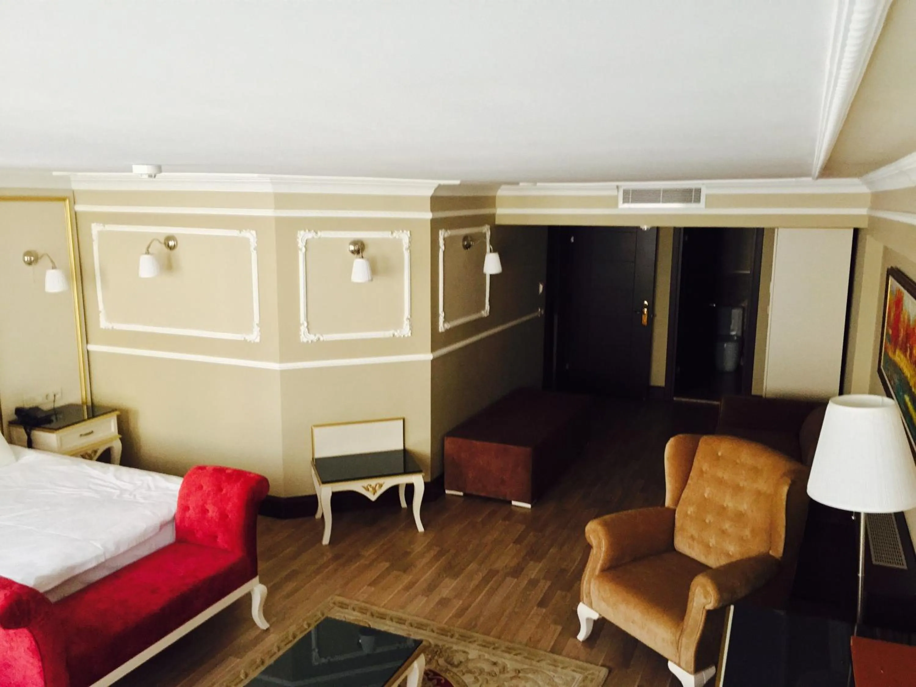 Photo of the whole room, Bed in Kadikoy Park Suites