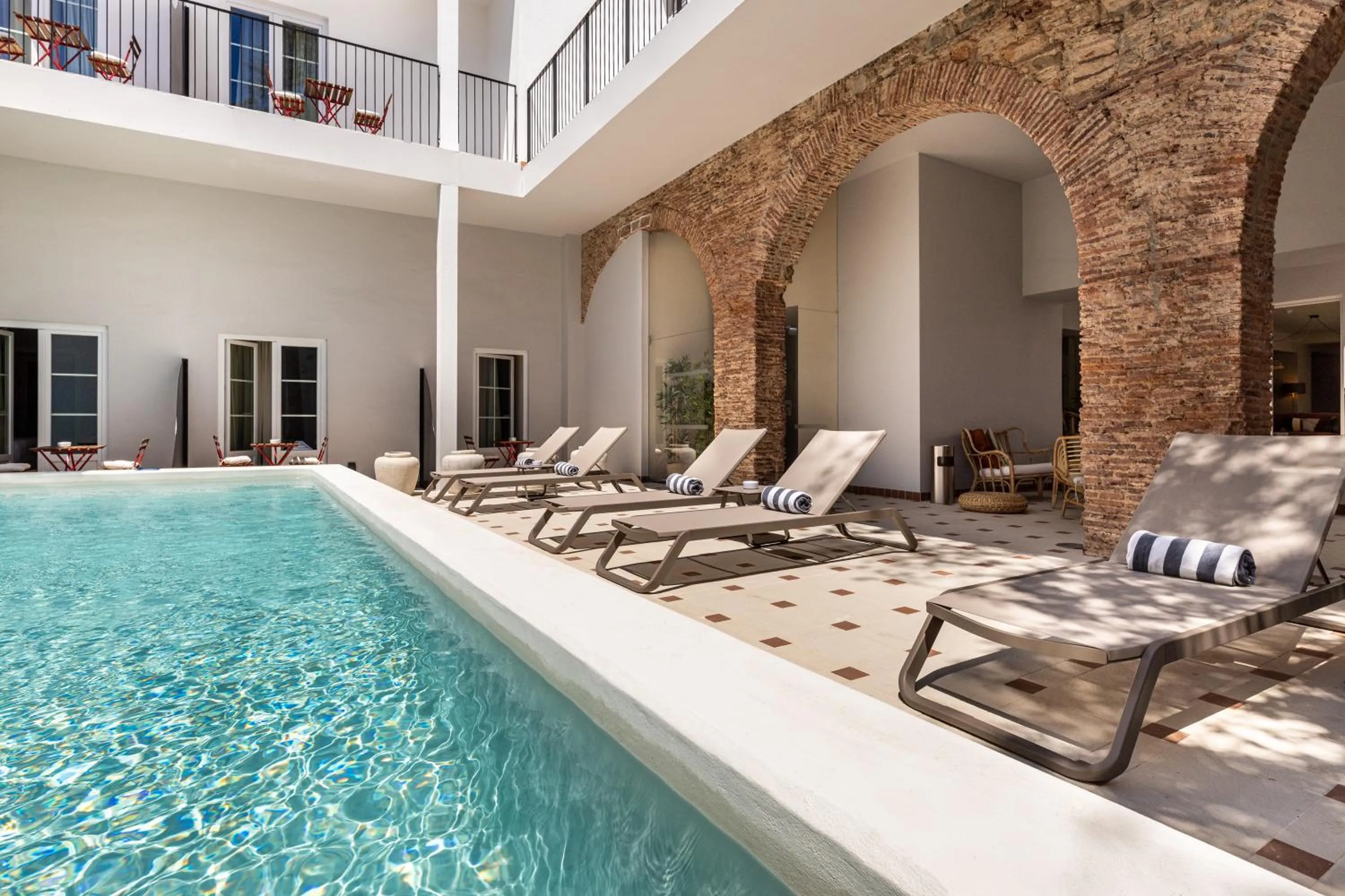 Swimming pool in Pousada Vila Real Santo Antonio