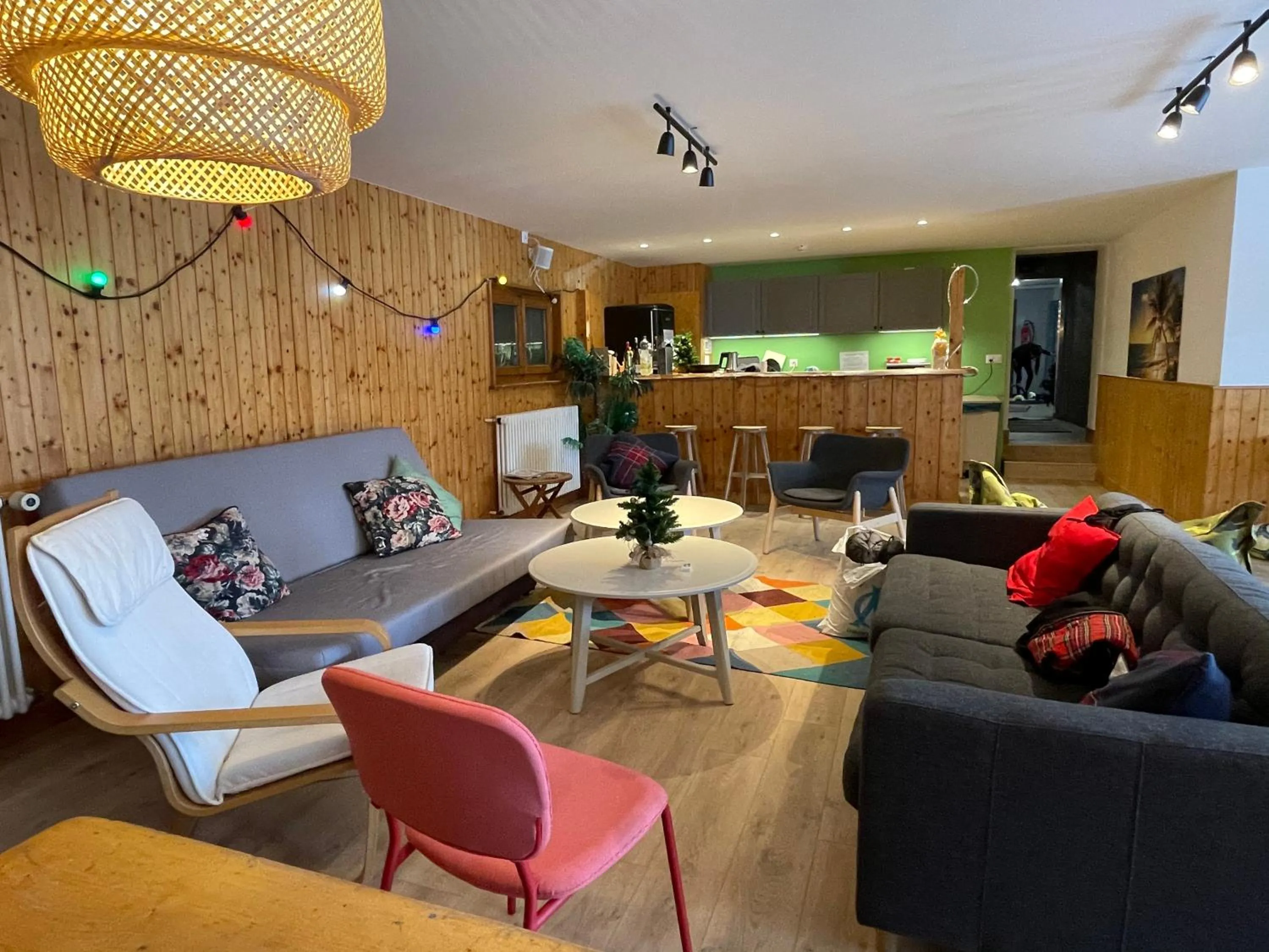 Living room in Freeride Hostel