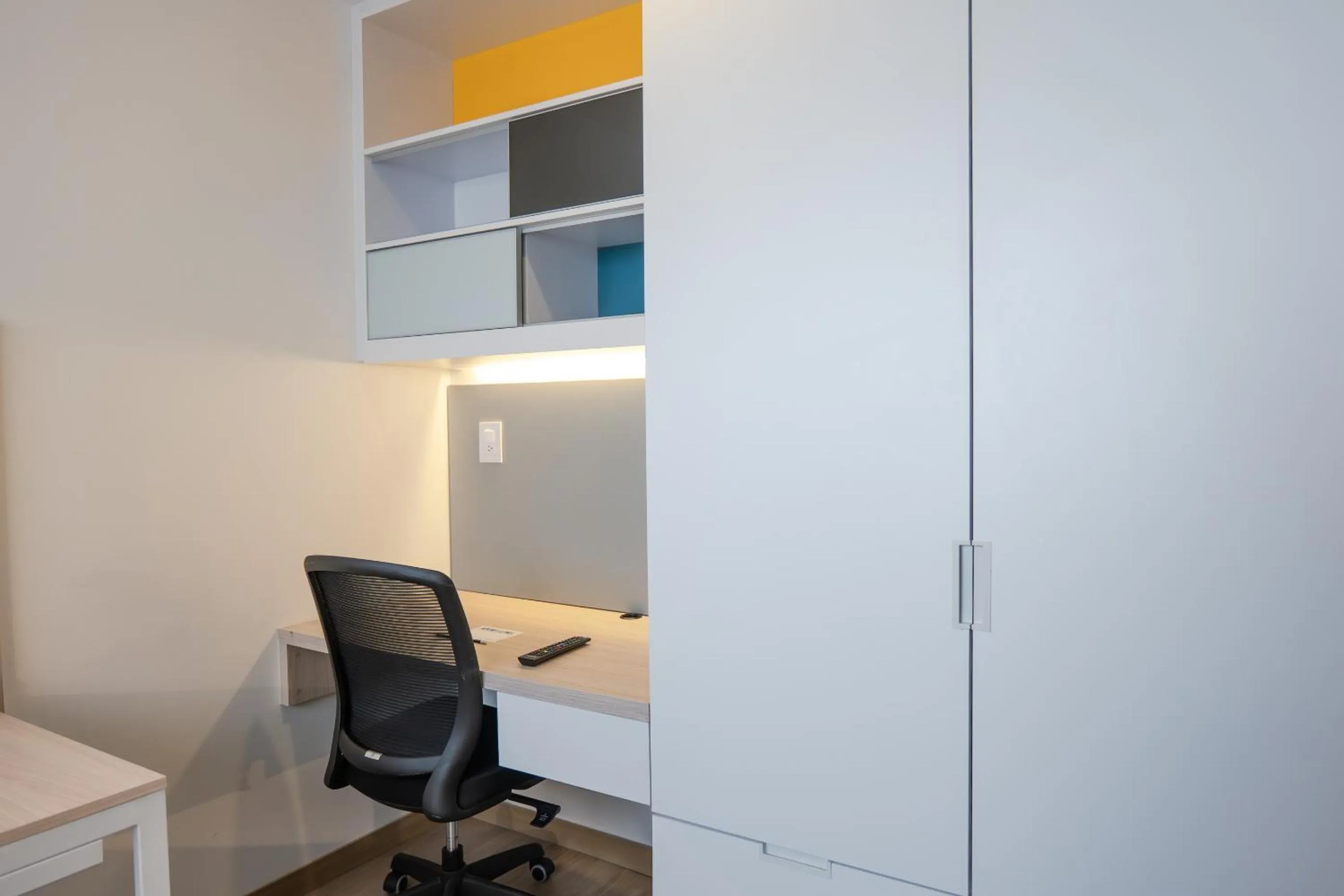 wardrobe in Spotty Bogotá Centro