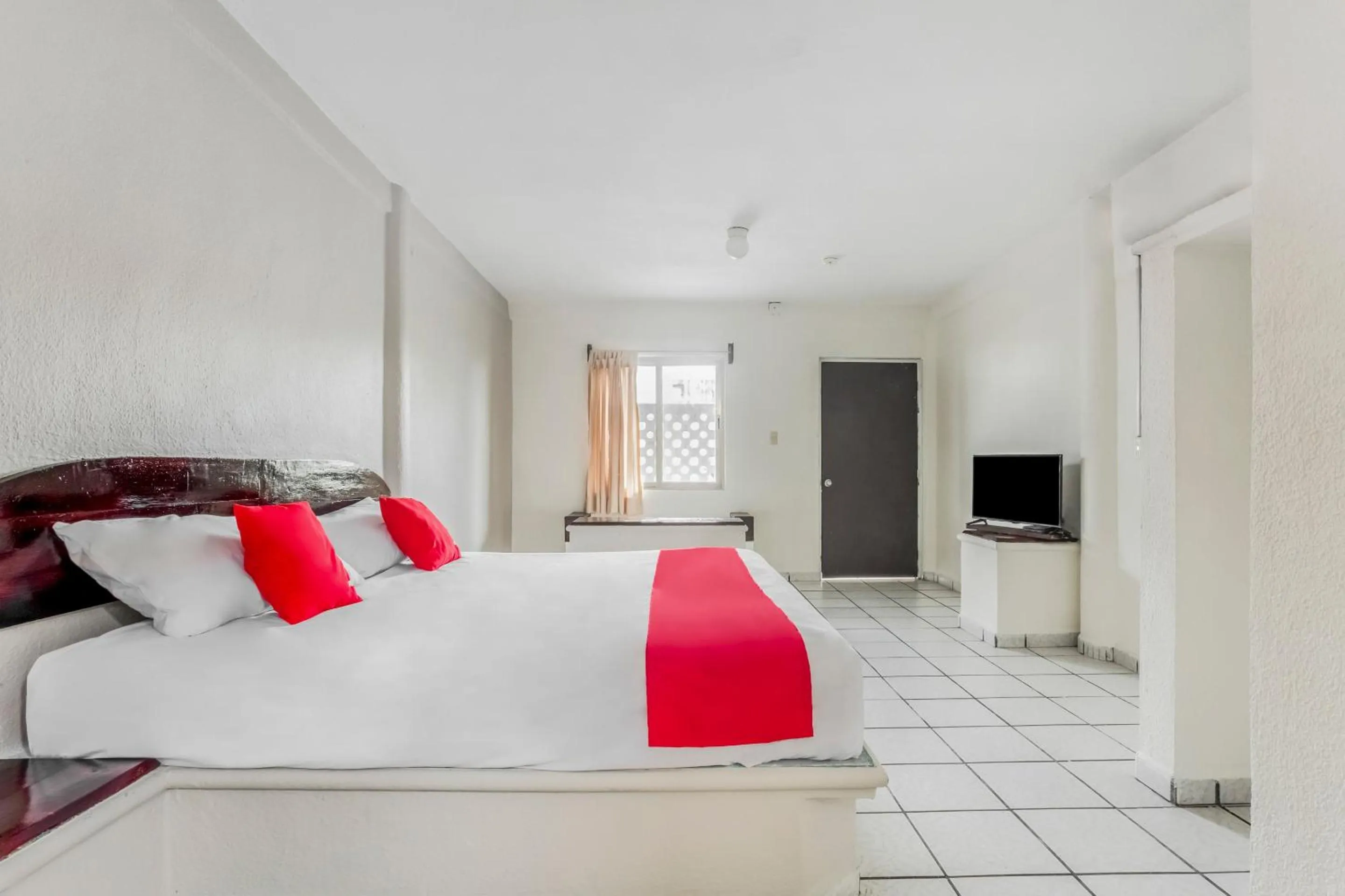 Bedroom in OYO Hotel Jaguar