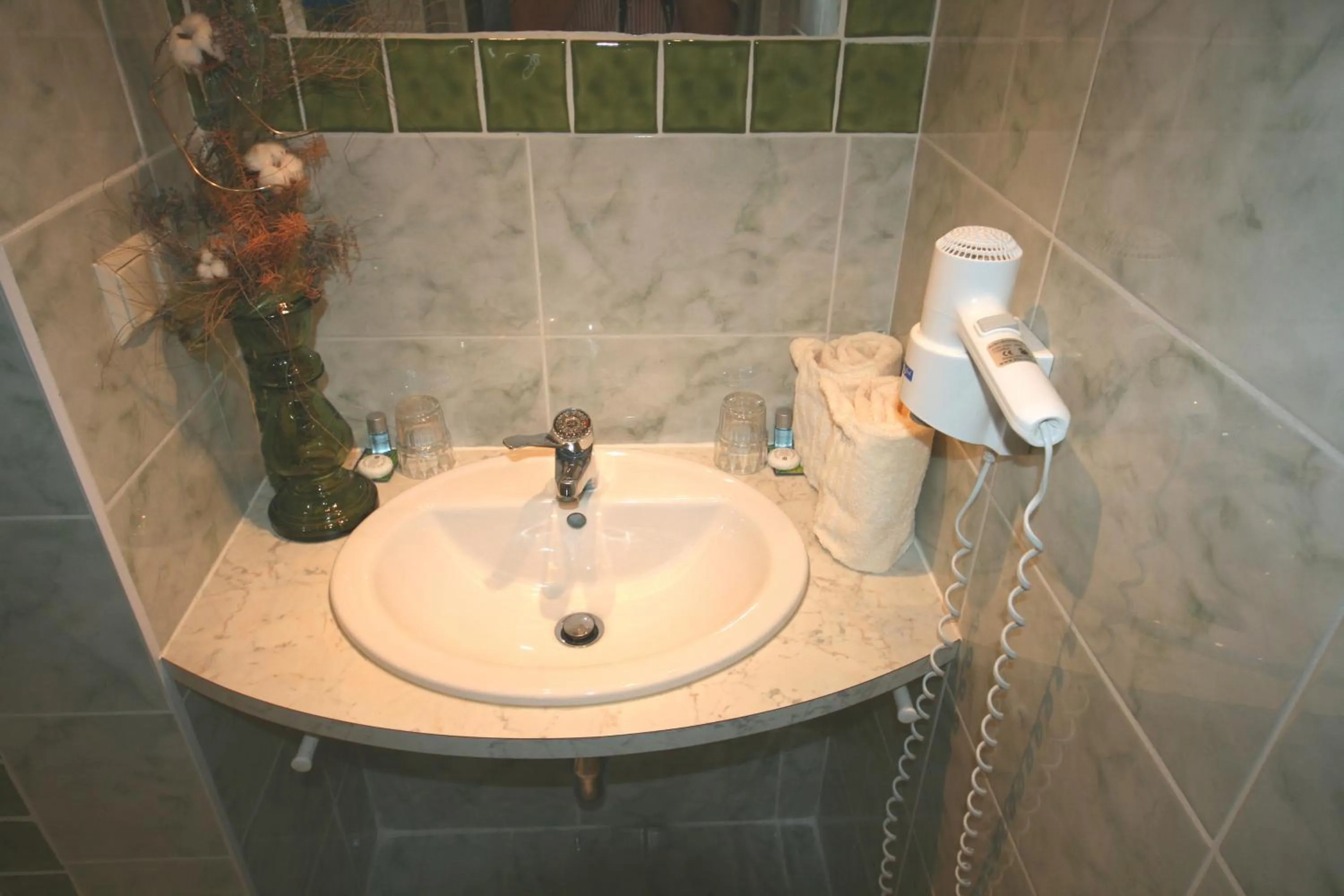 Bathroom in Gasthof Zum Kramer