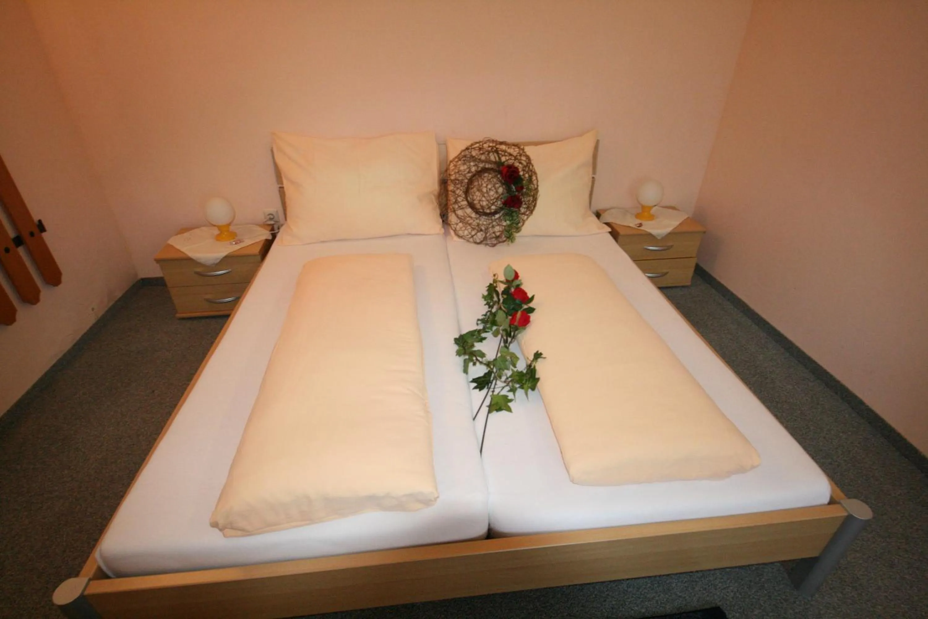 Bedroom, Bed in Gasthof Zum Kramer