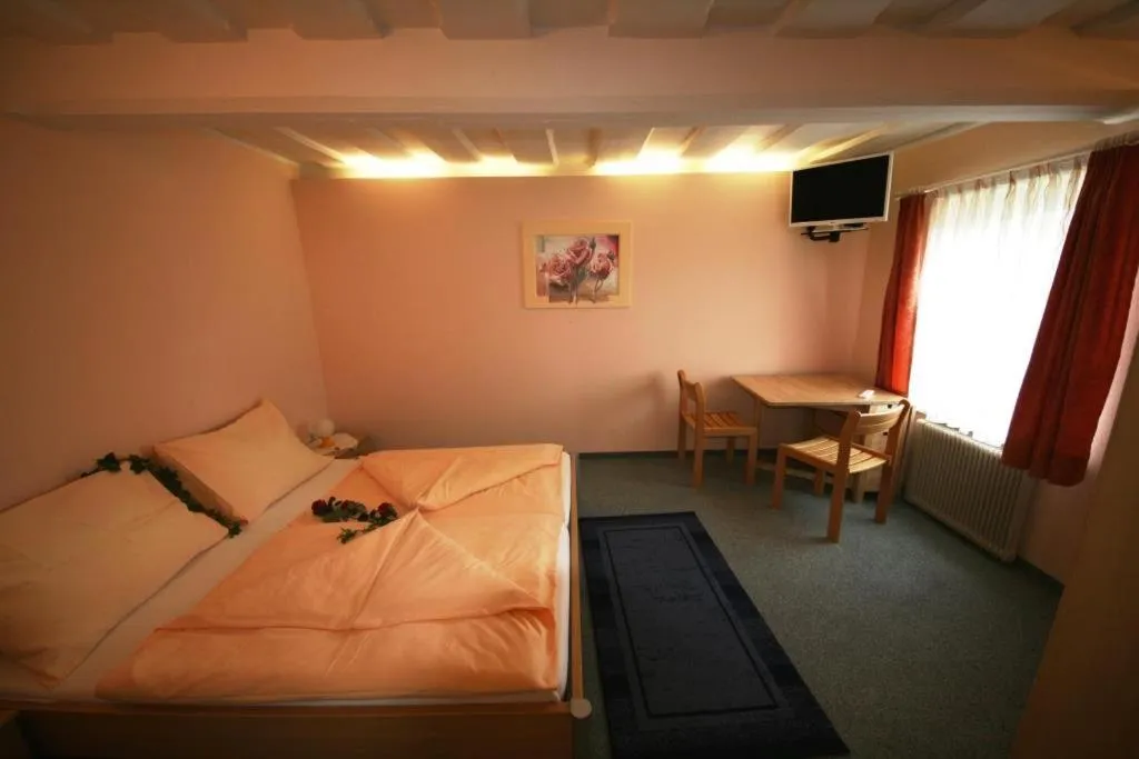 Bedroom, Bed in Gasthof Zum Kramer