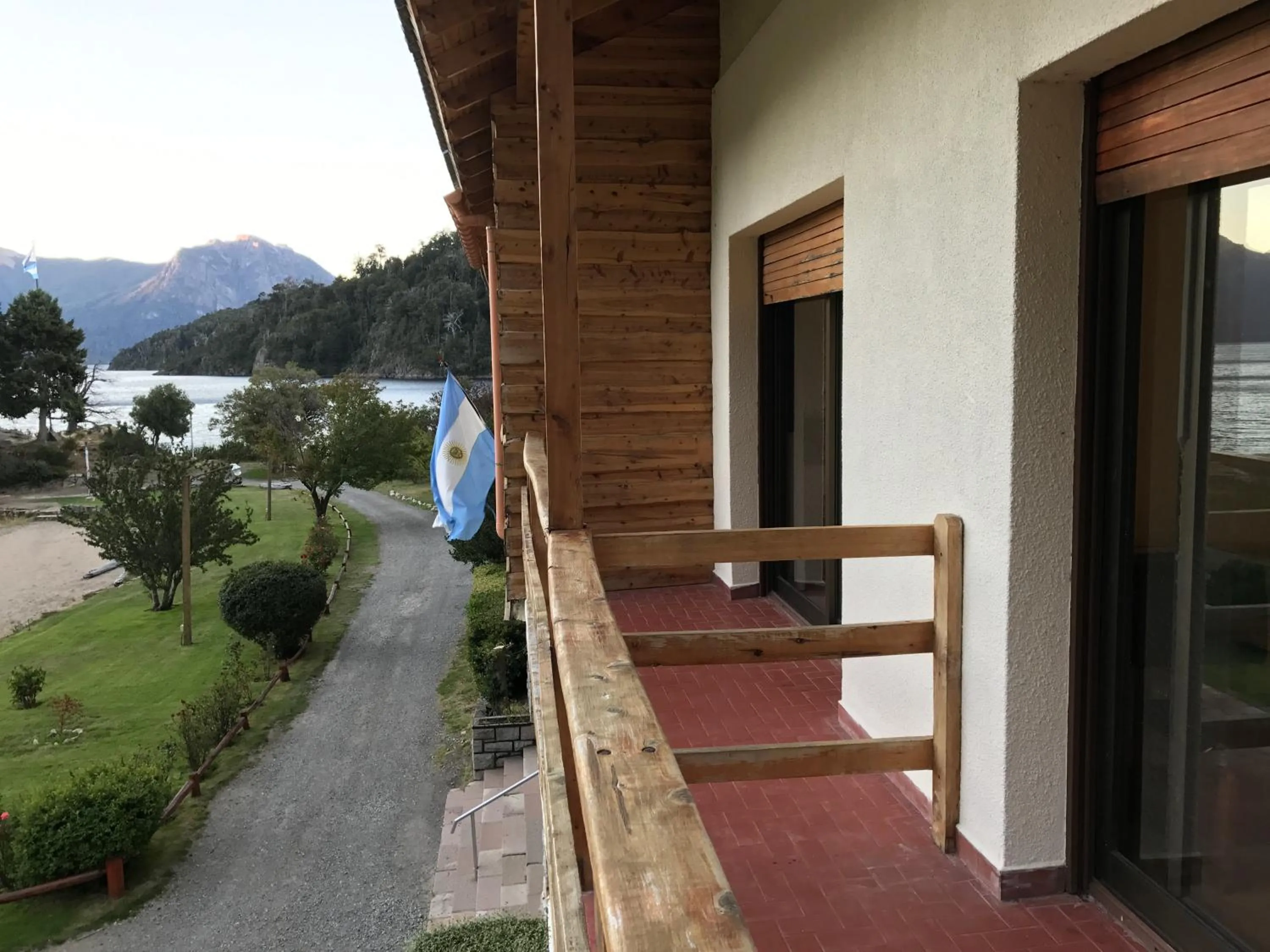 Lake view in Hotel Alun Nehuen