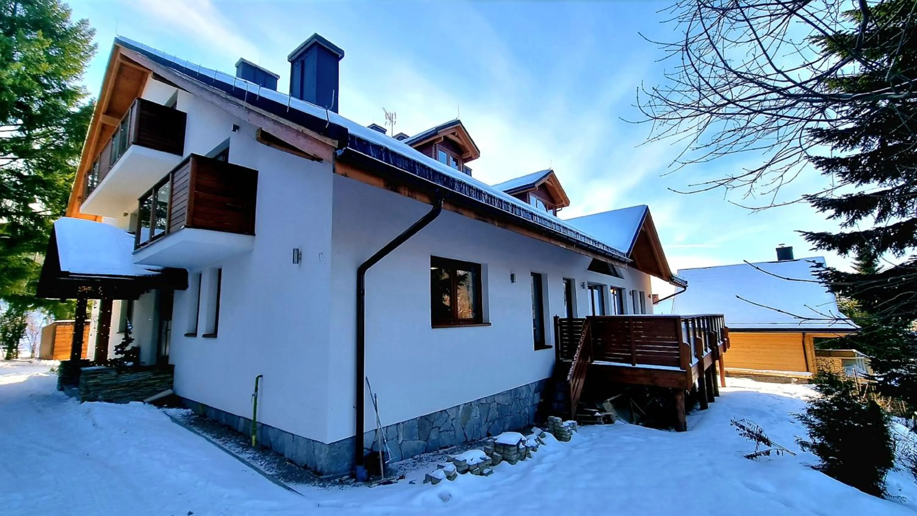 Property building in Rezydencja Barrettski