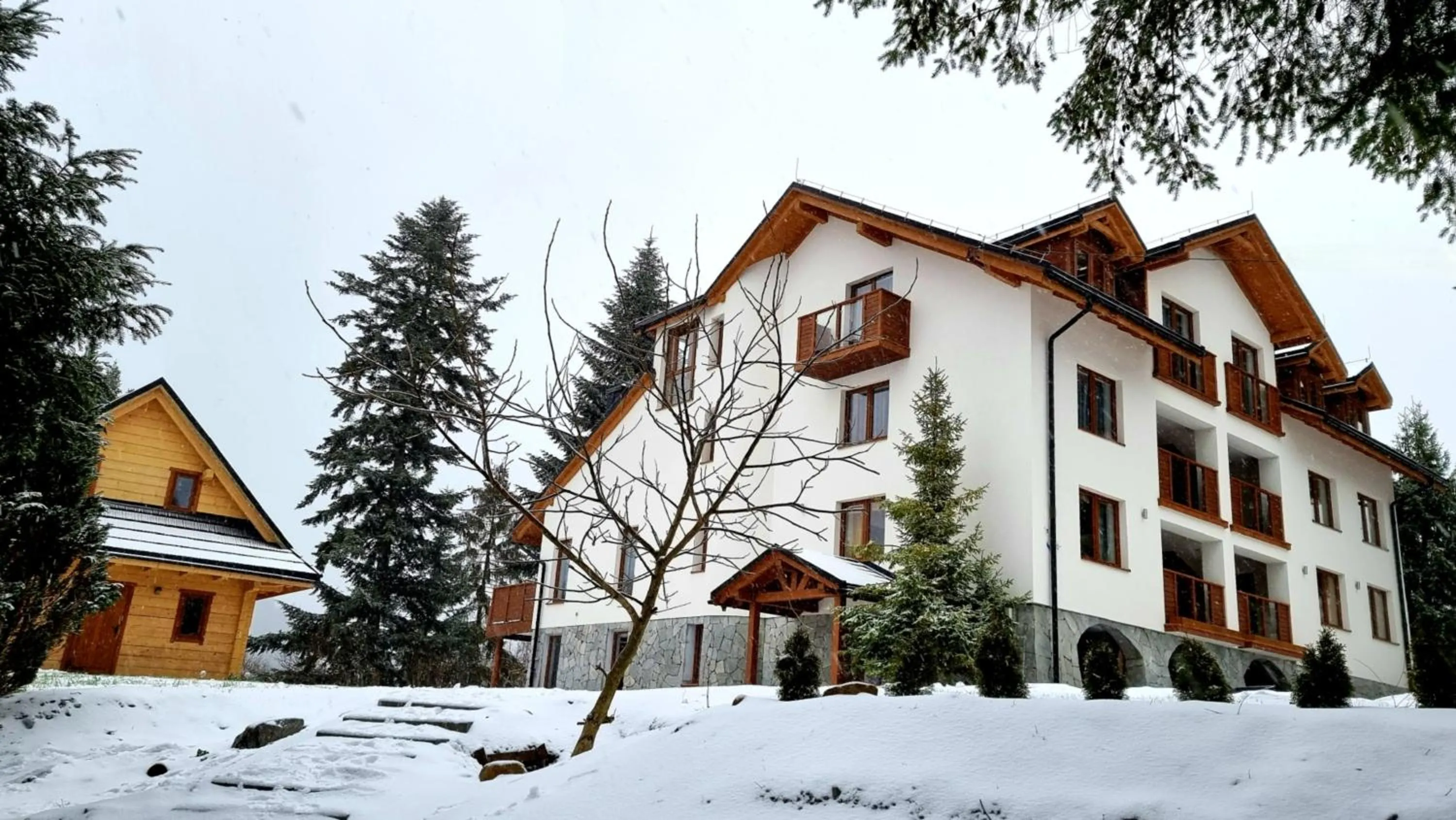 Property building in Rezydencja Barrettski