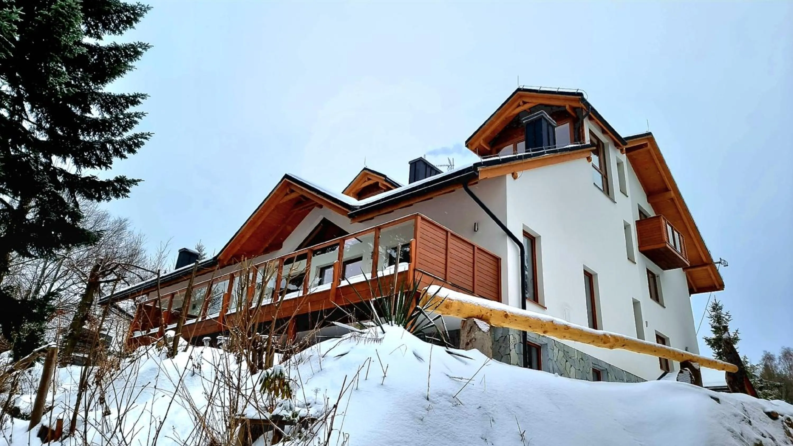 Property building in Rezydencja Barrettski