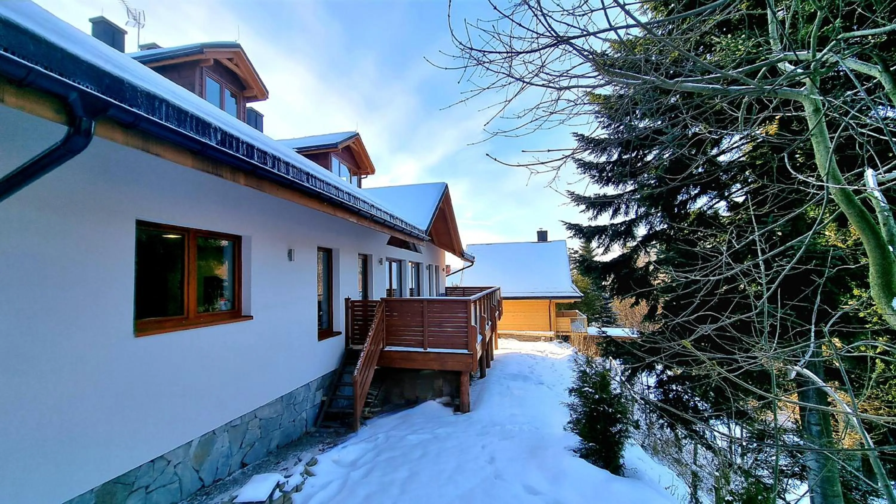 Property building in Rezydencja Barrettski