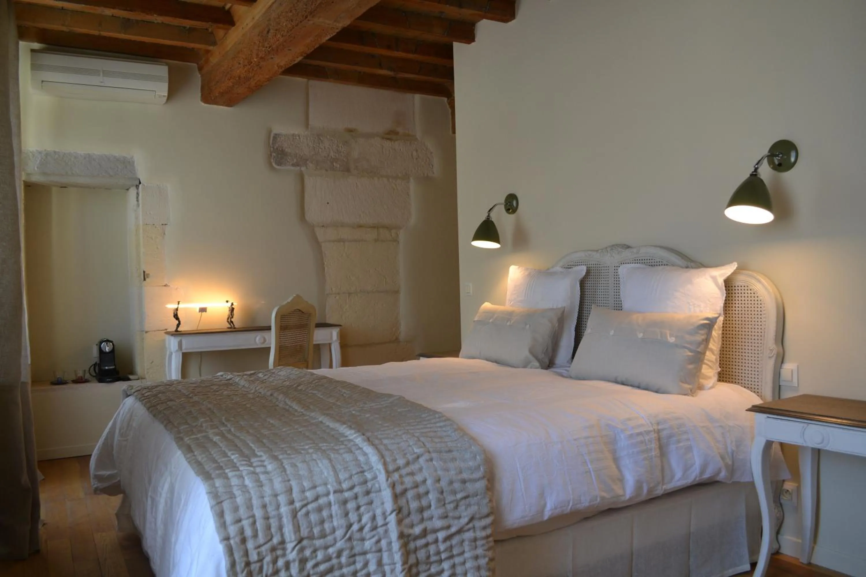 Photo of the whole room, Bed in Mas À l'Improviste