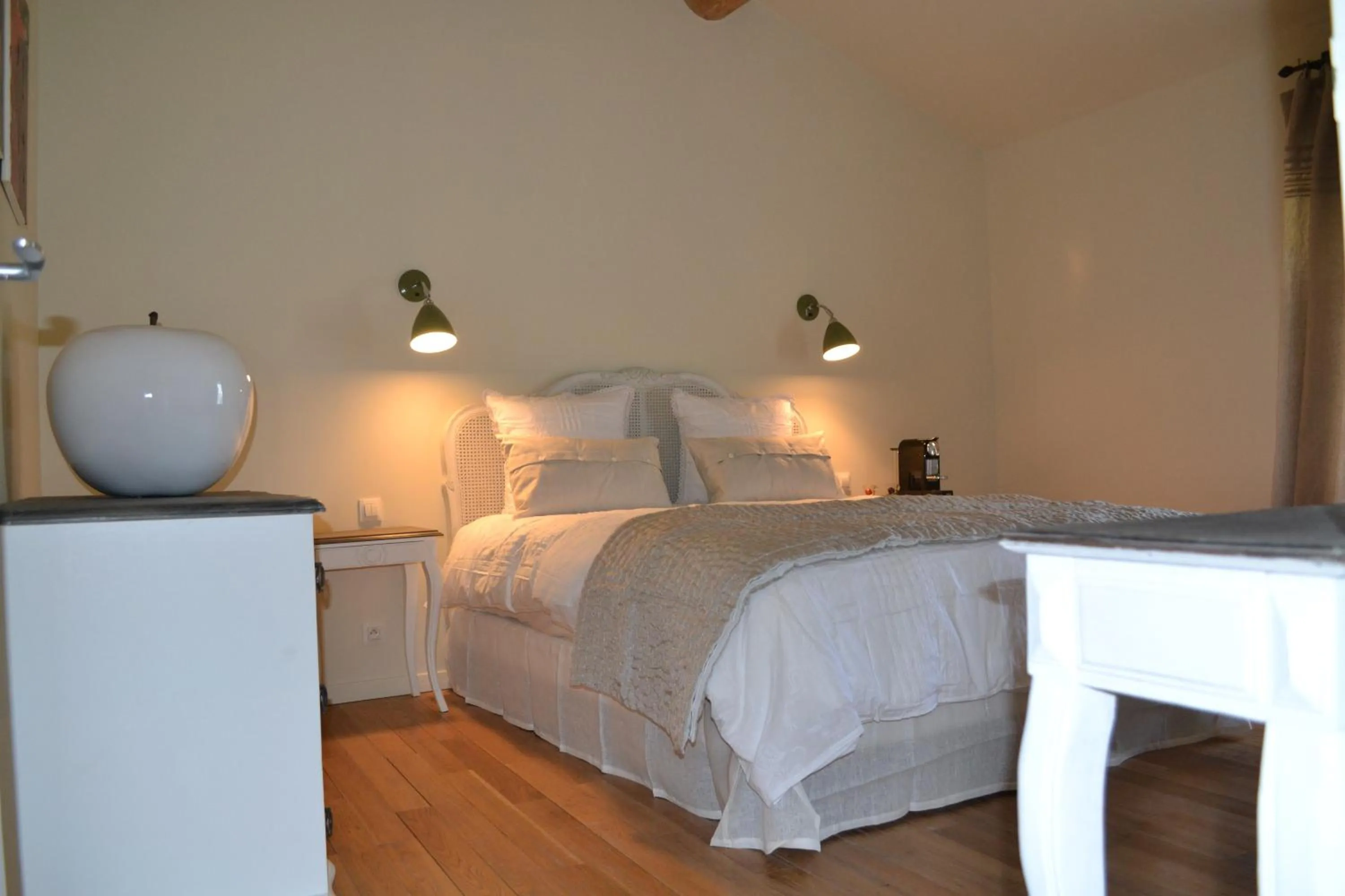 Photo of the whole room, Bed in Mas À l'Improviste