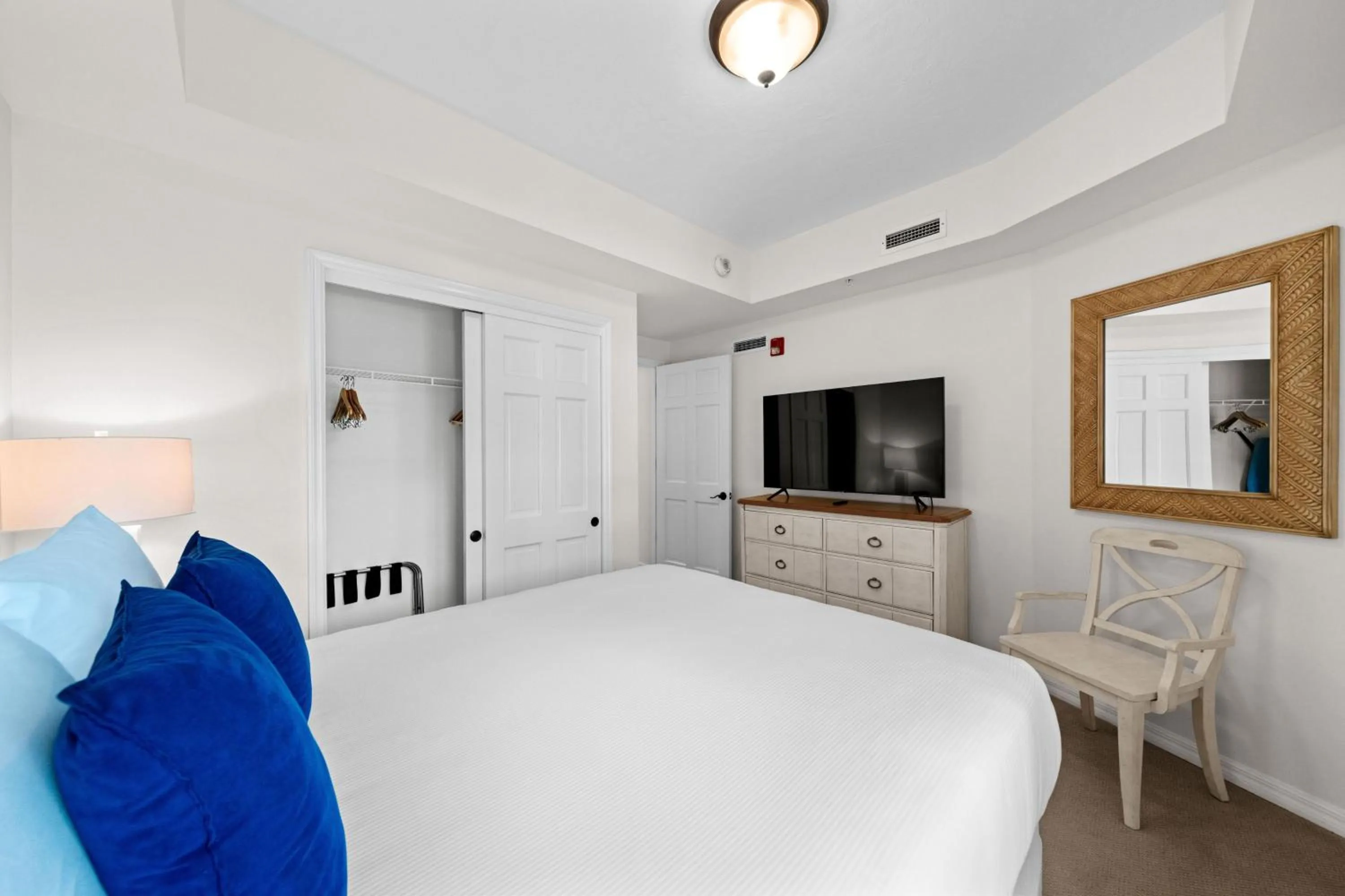 Bedroom, Bed in Bellasera Resort