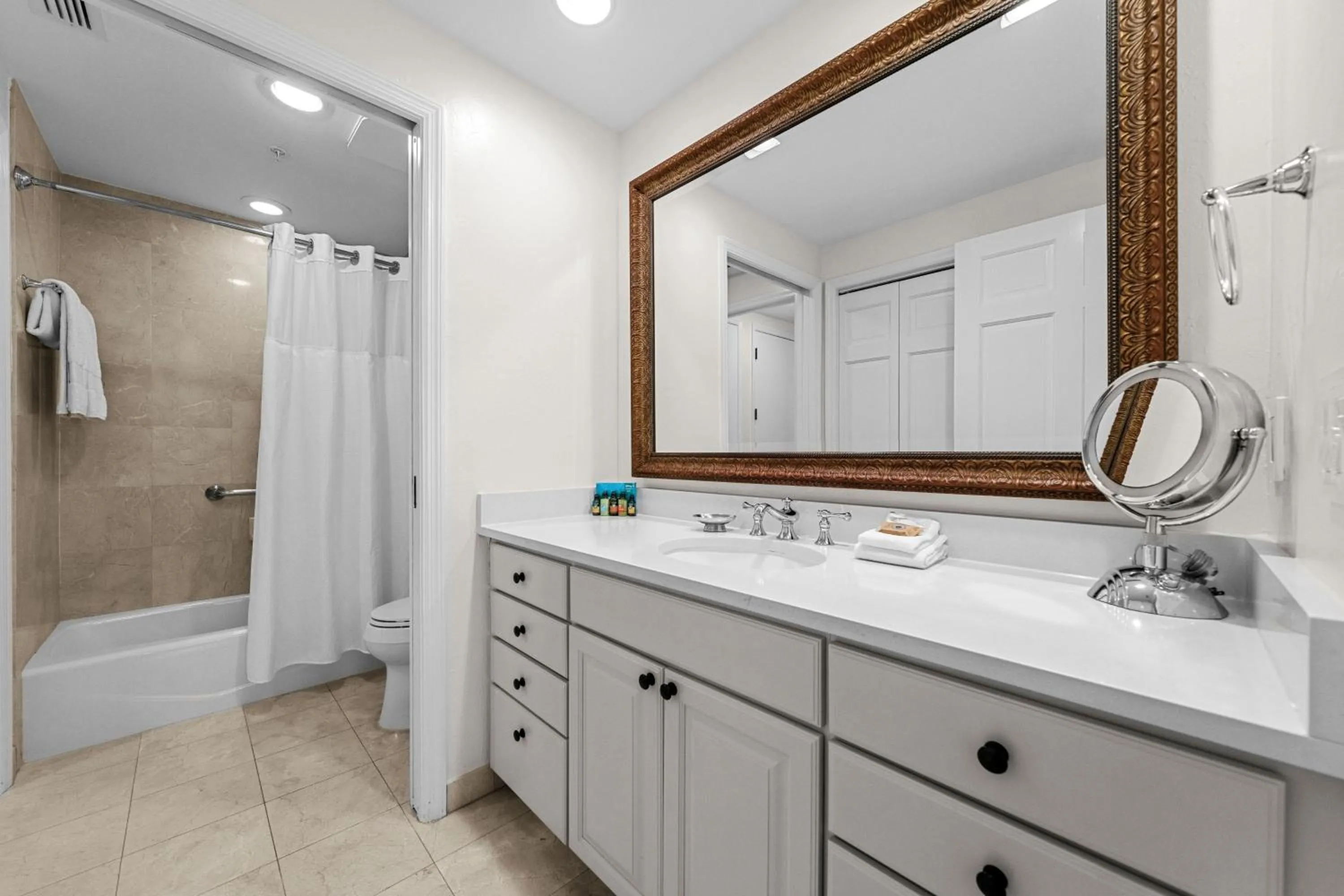 Bathroom in Bellasera Resort