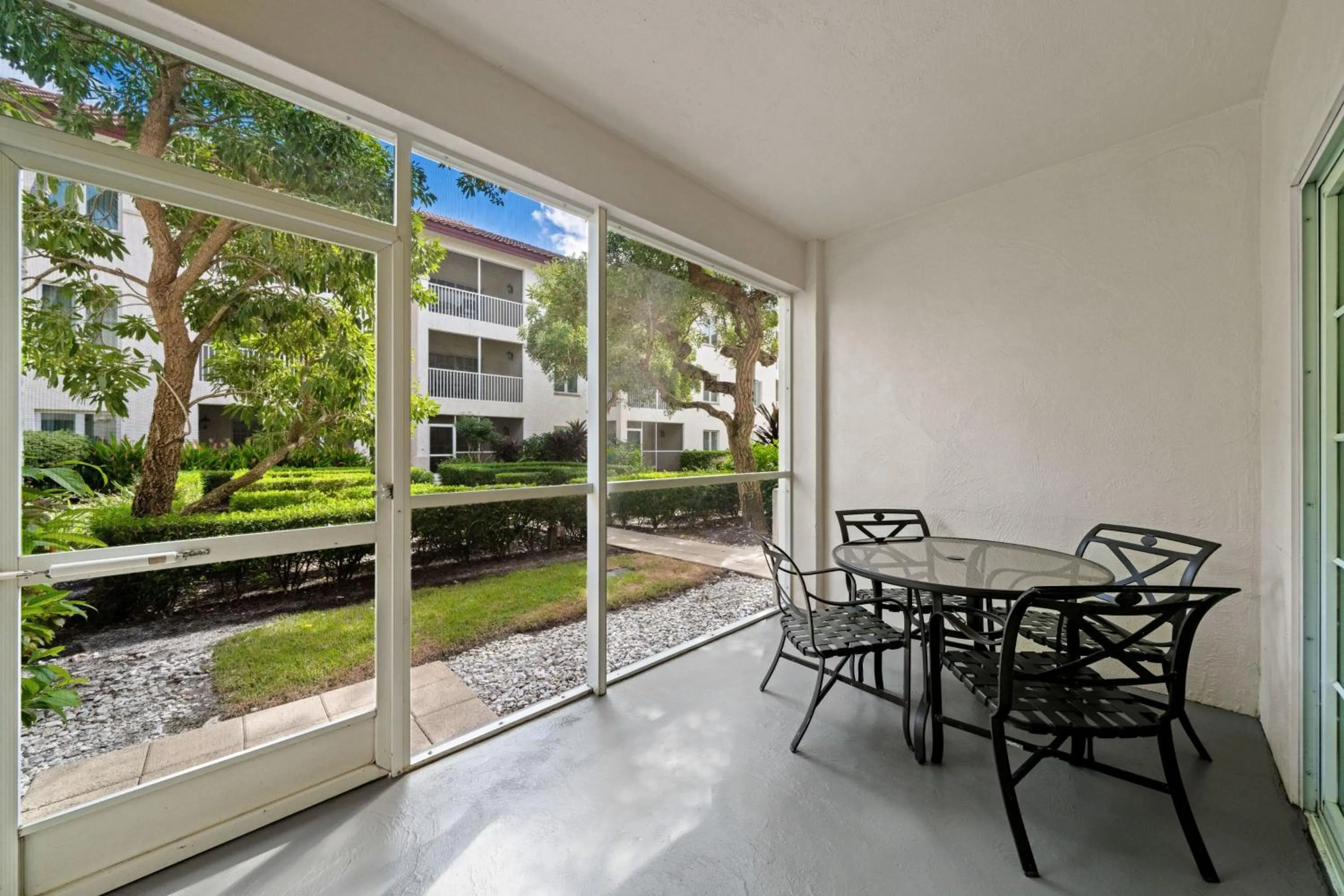 Balcony/Terrace in Bellasera Resort