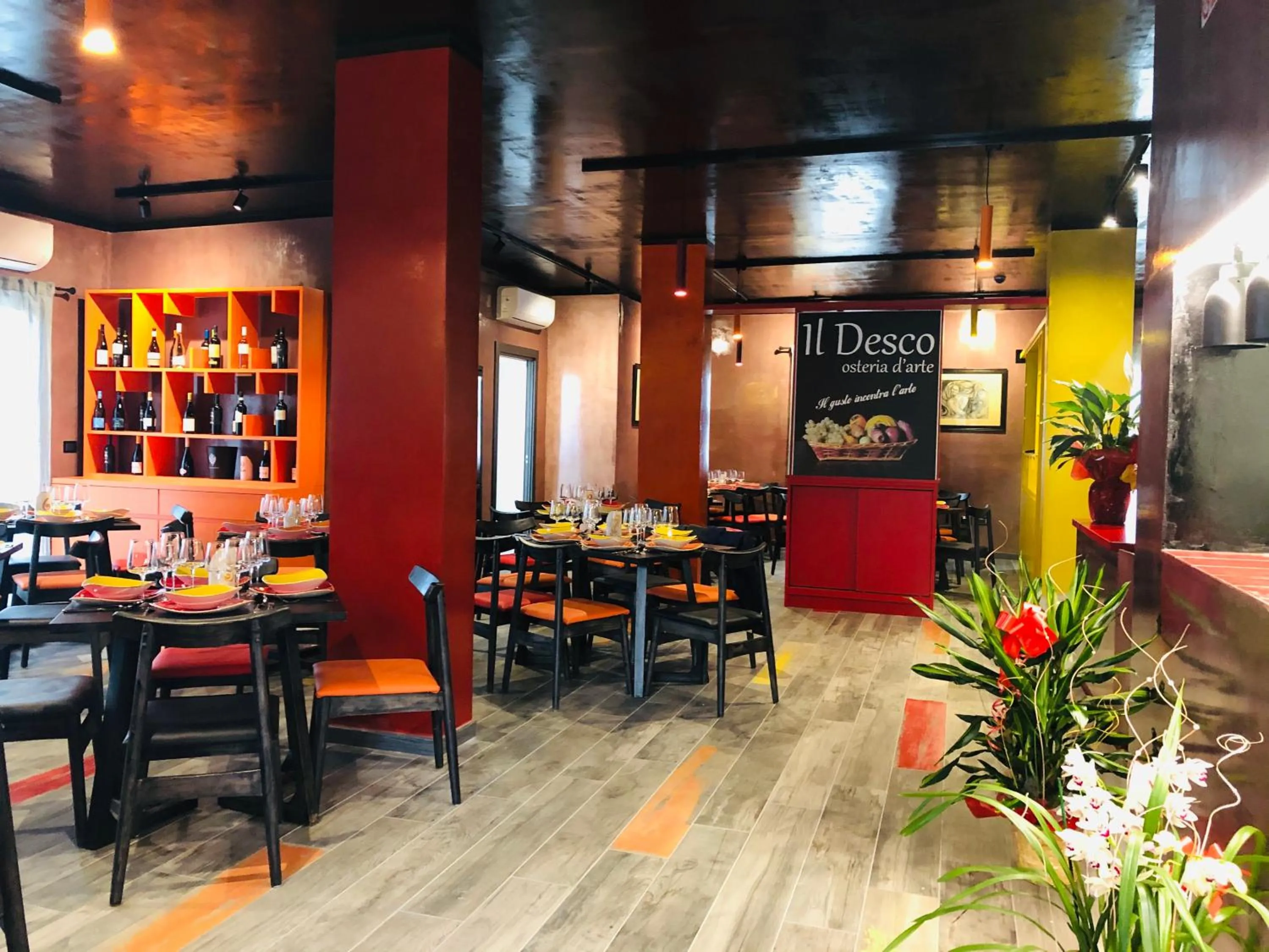 Restaurant/places to eat in villa oltremare resort