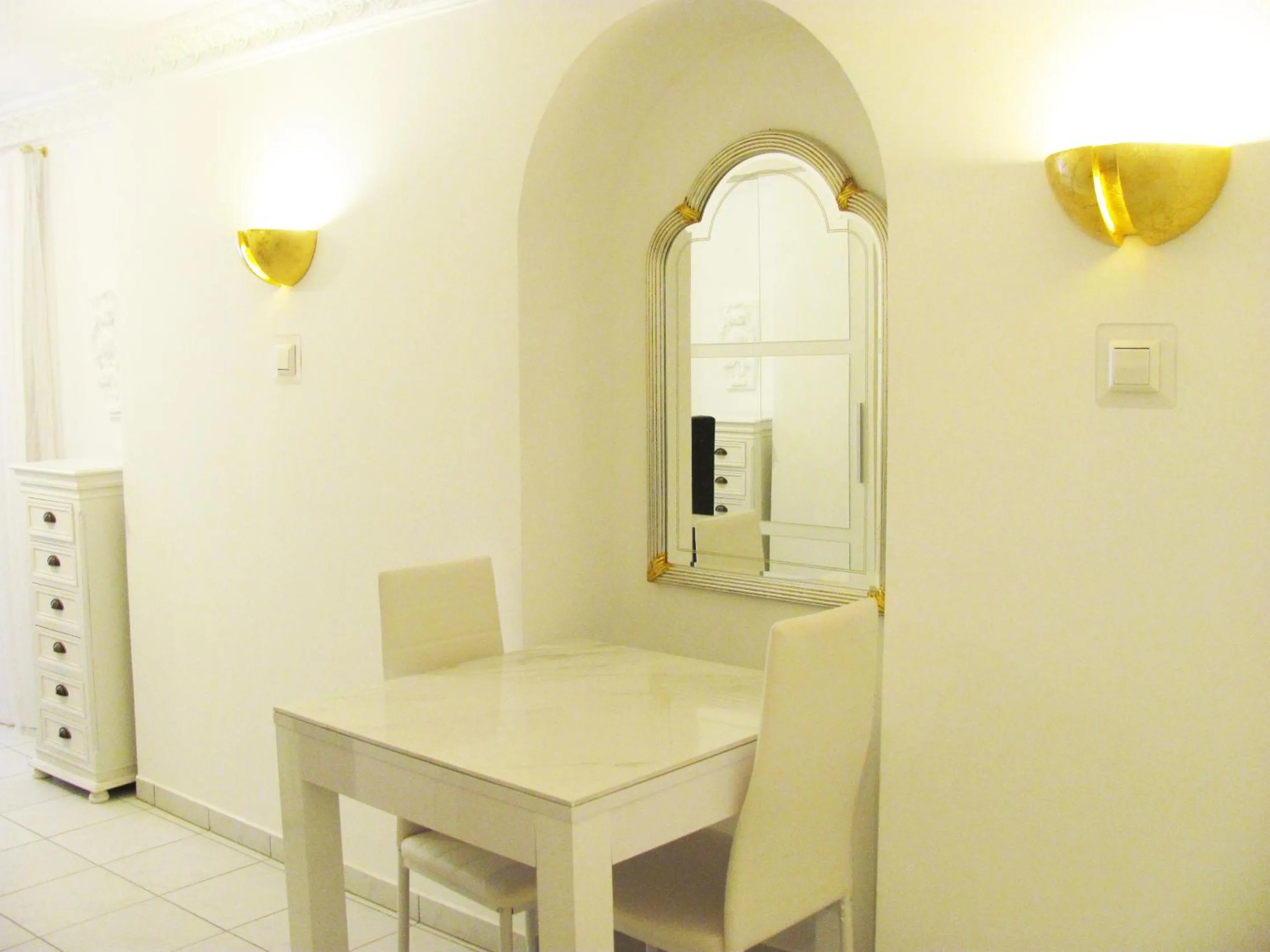 Bedroom in Apartment Storchenfärbe