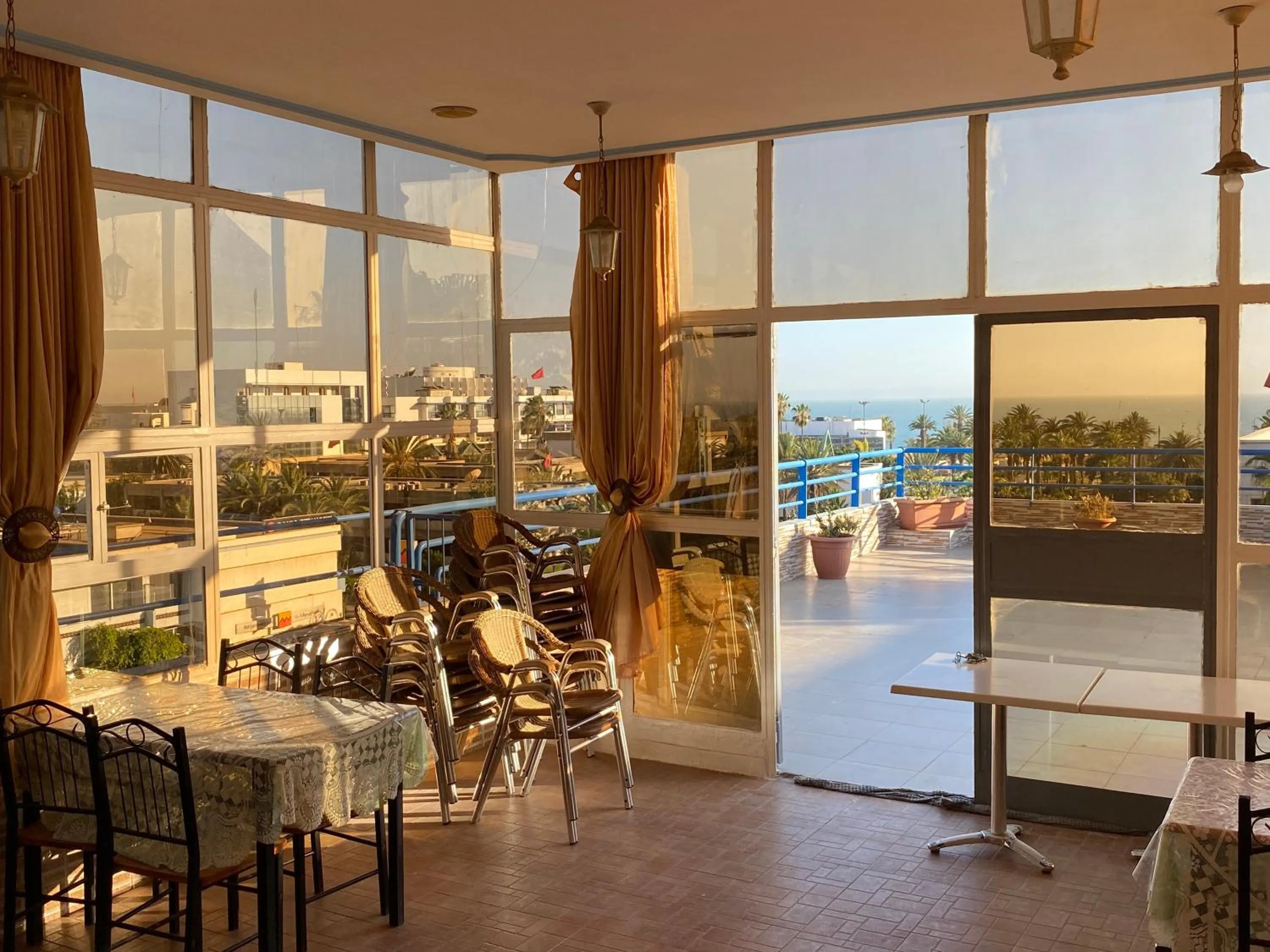 Restaurant/places to eat in Hôtel Petite Suède