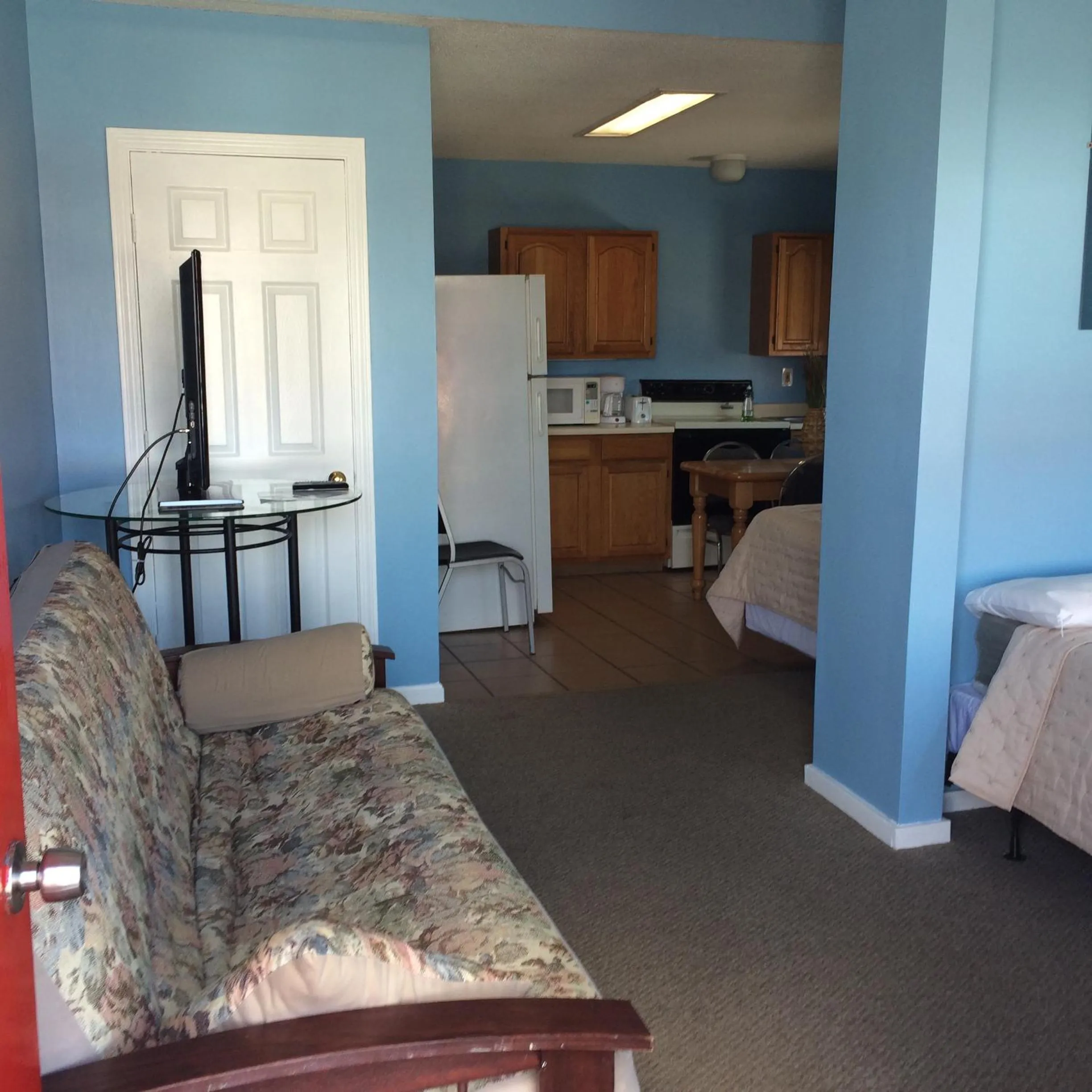 Seating area in The New Oceanic Inn