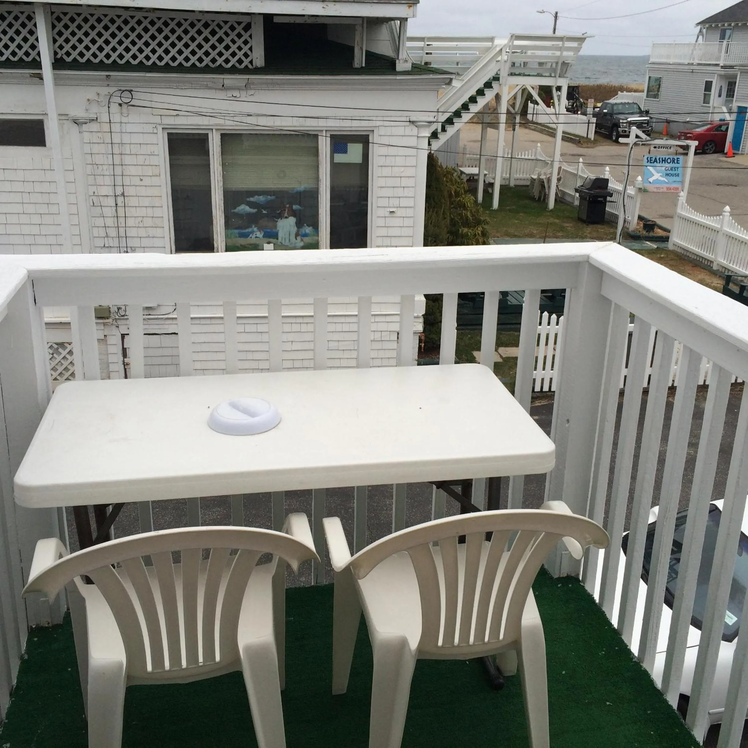 Day in The New Oceanic Inn