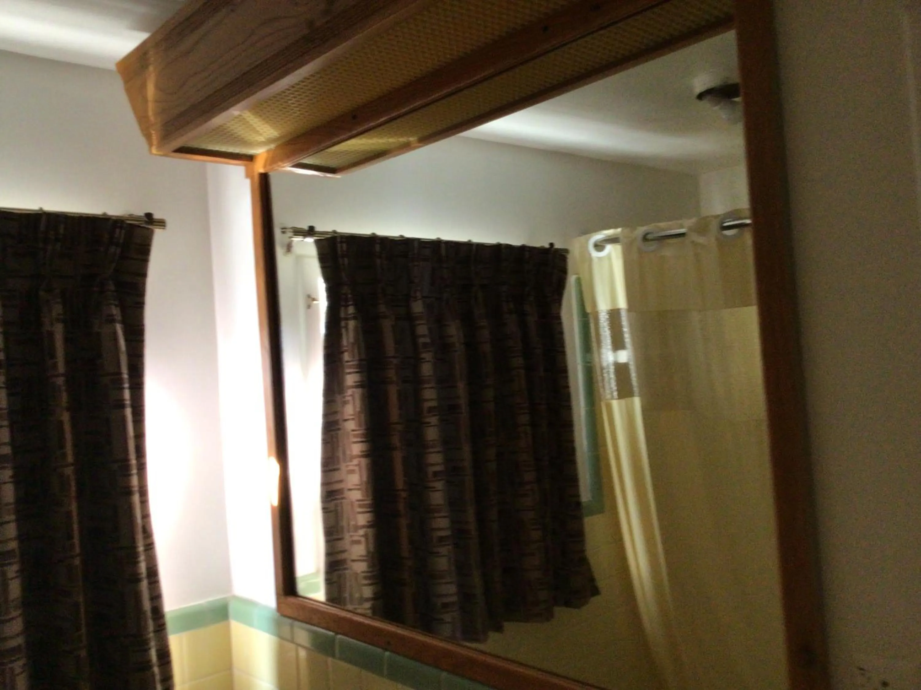 Skyland Inn - Bristol