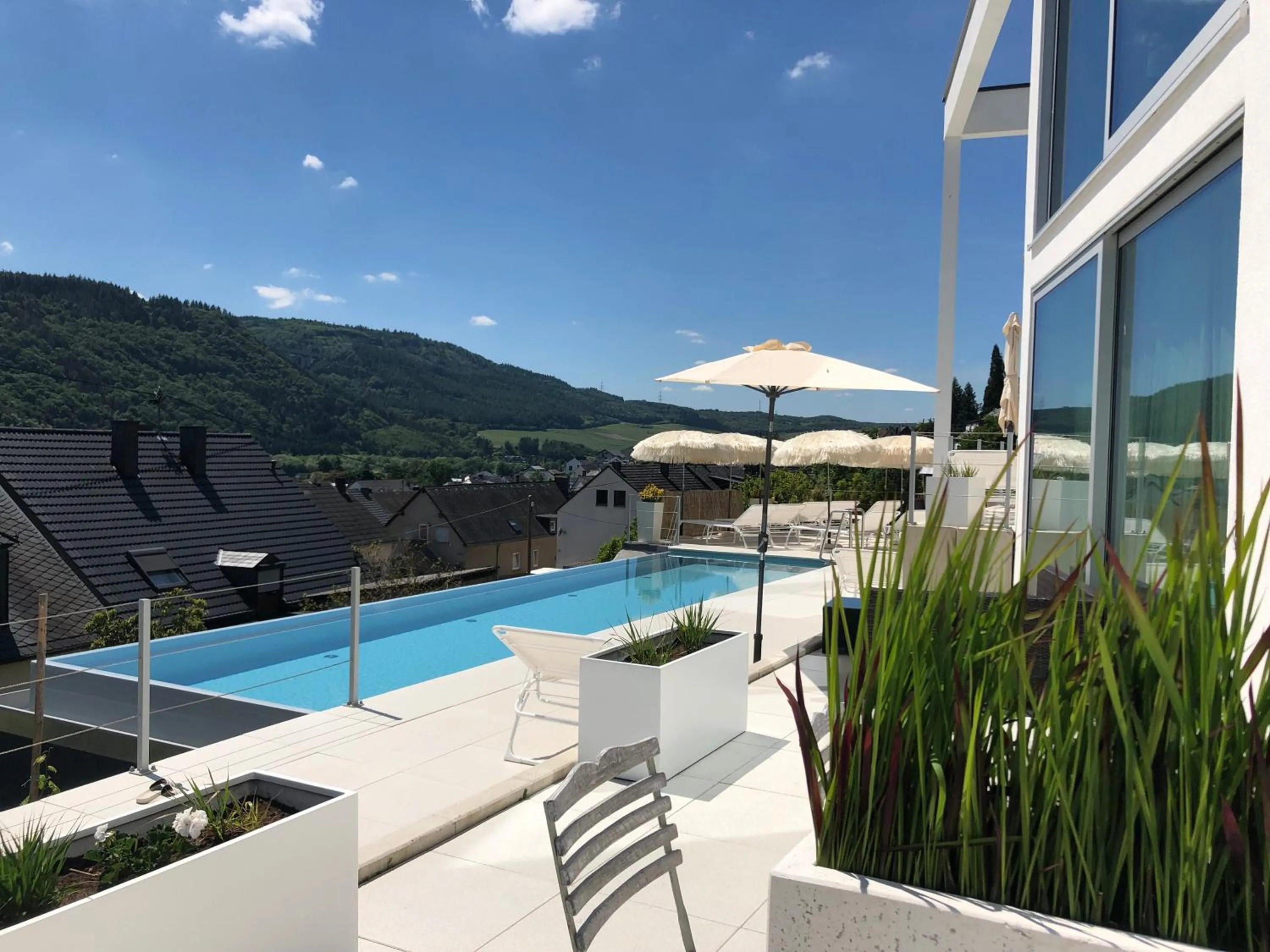 Patio in Weingut-Aparthotel Olinger