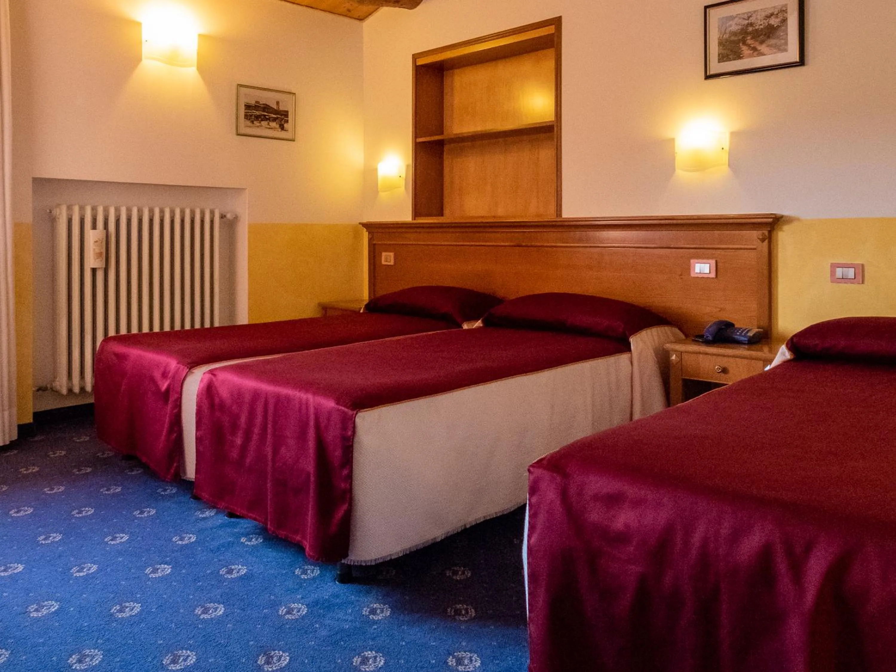 Bed in Hotel Ristorante Centrale