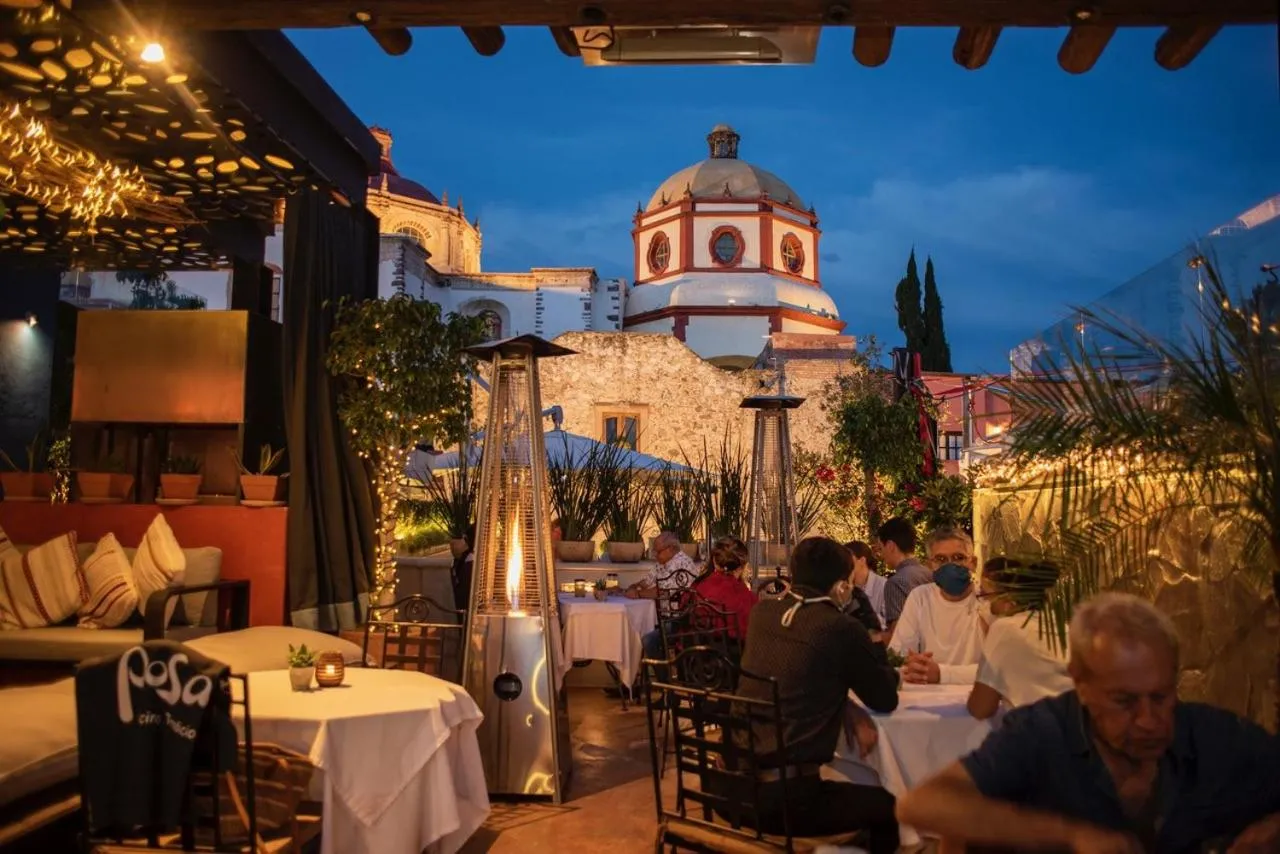 Restaurant/places to eat in El Alcazar