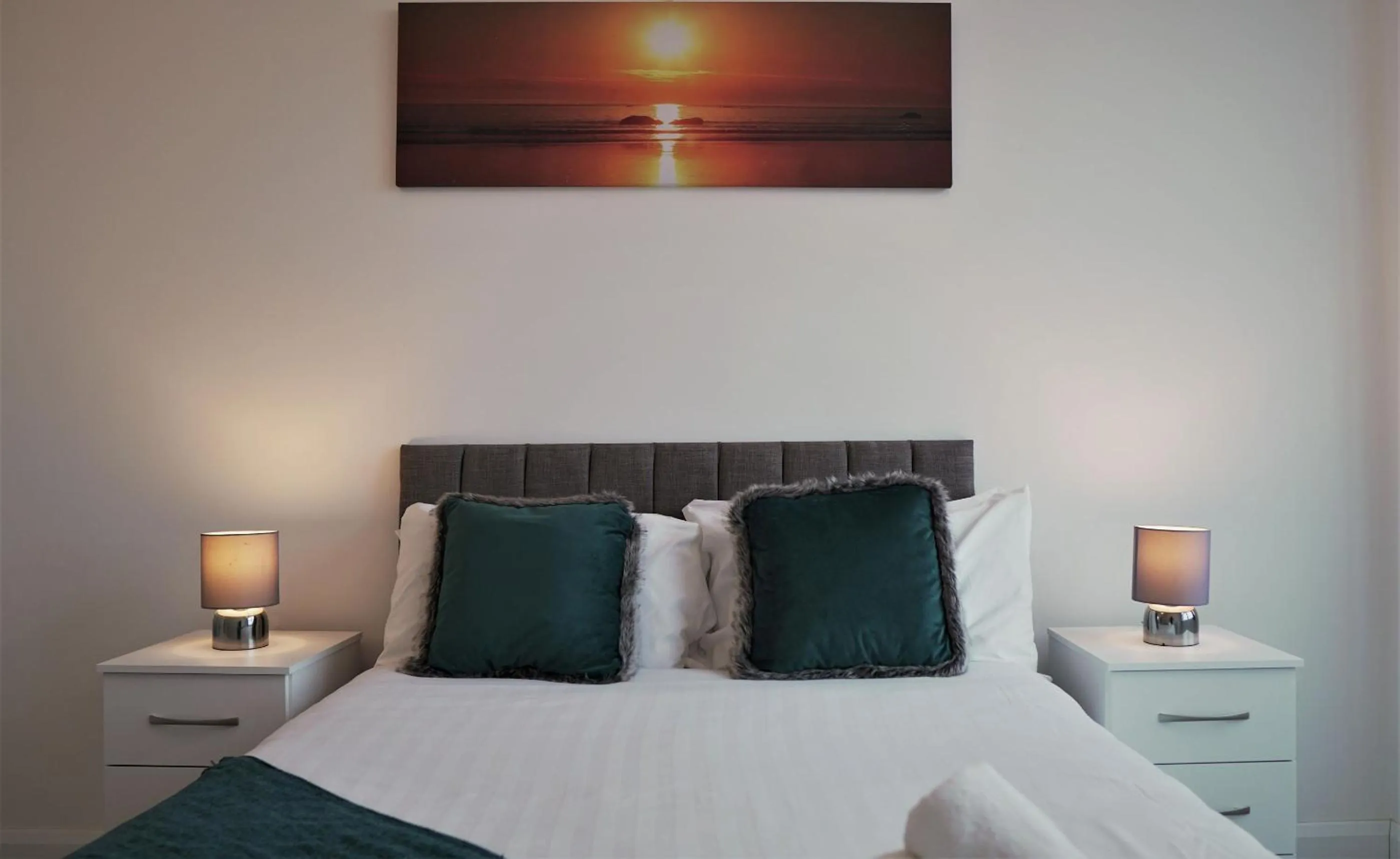 Bed in Sapphire House Apartments