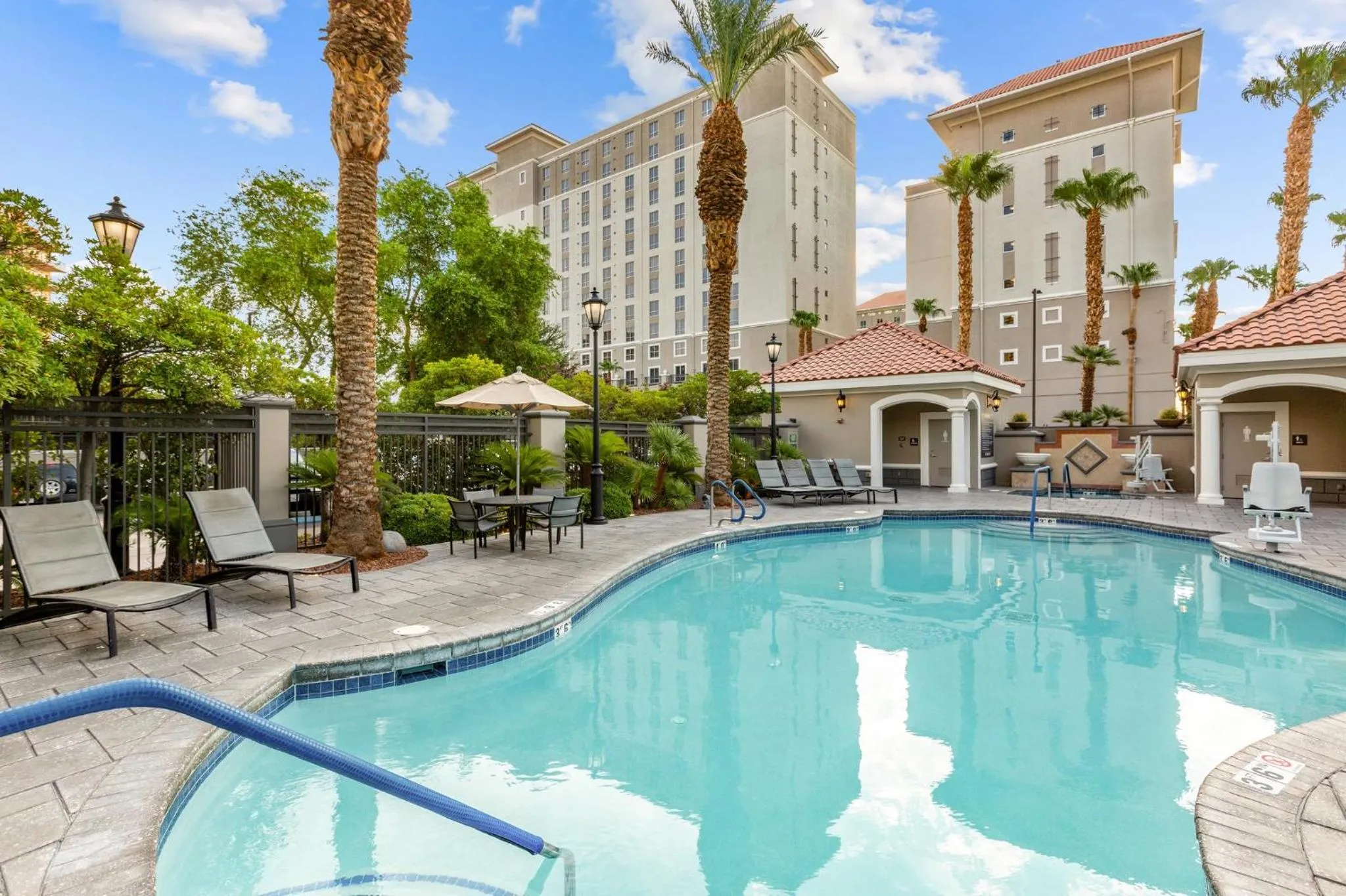 Swimming pool in Club Wyndham Grand Desert