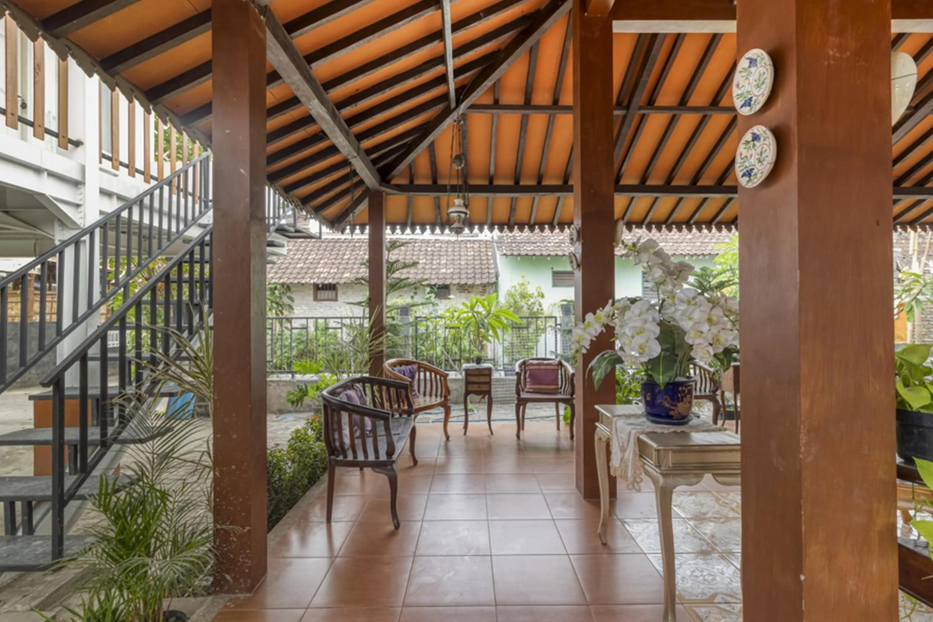 Lobby or reception in RedDoorz Syariah near Wijilan 2 Yogyakarta