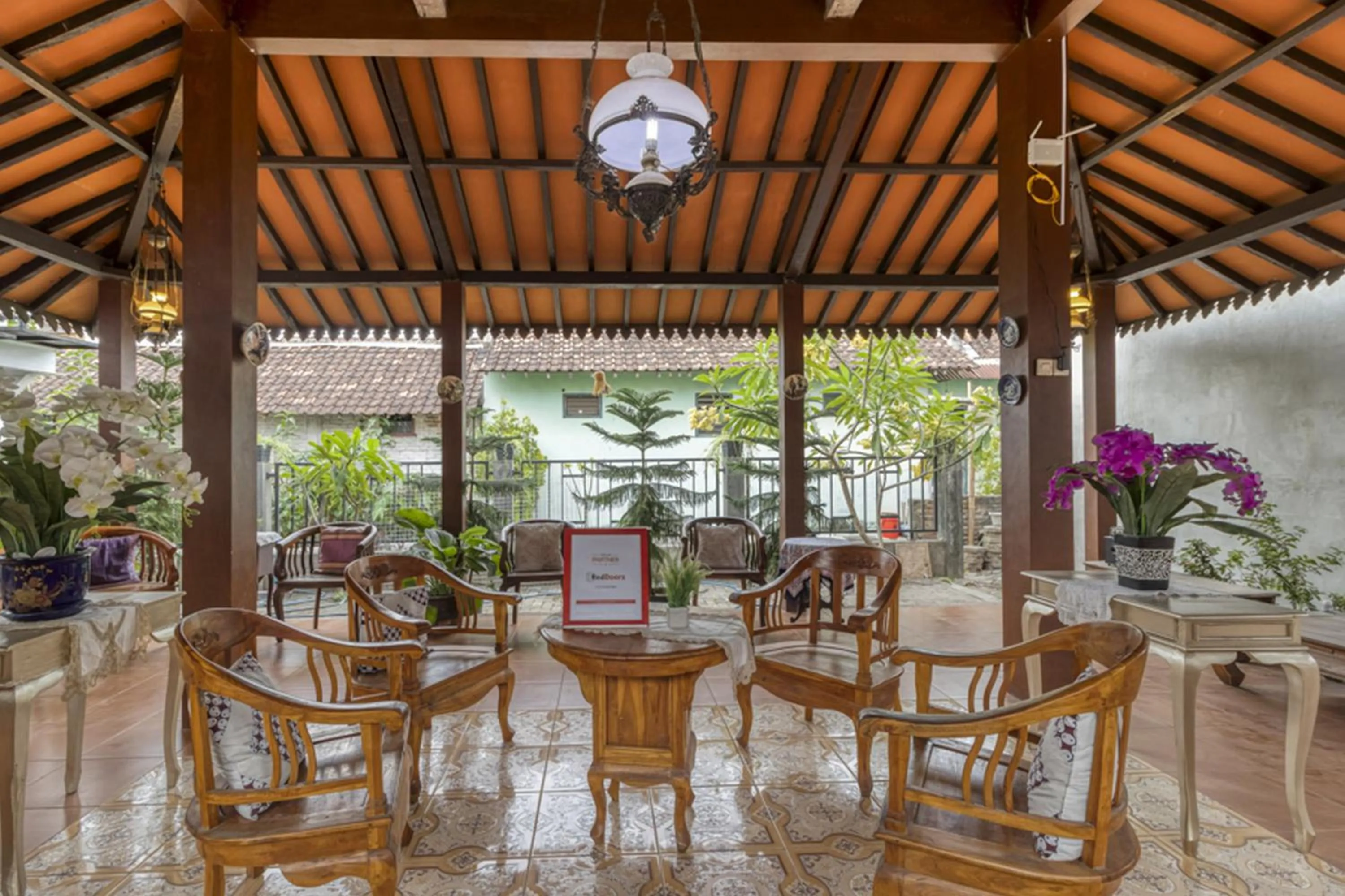 Property building in RedDoorz Syariah near Wijilan 2 Yogyakarta