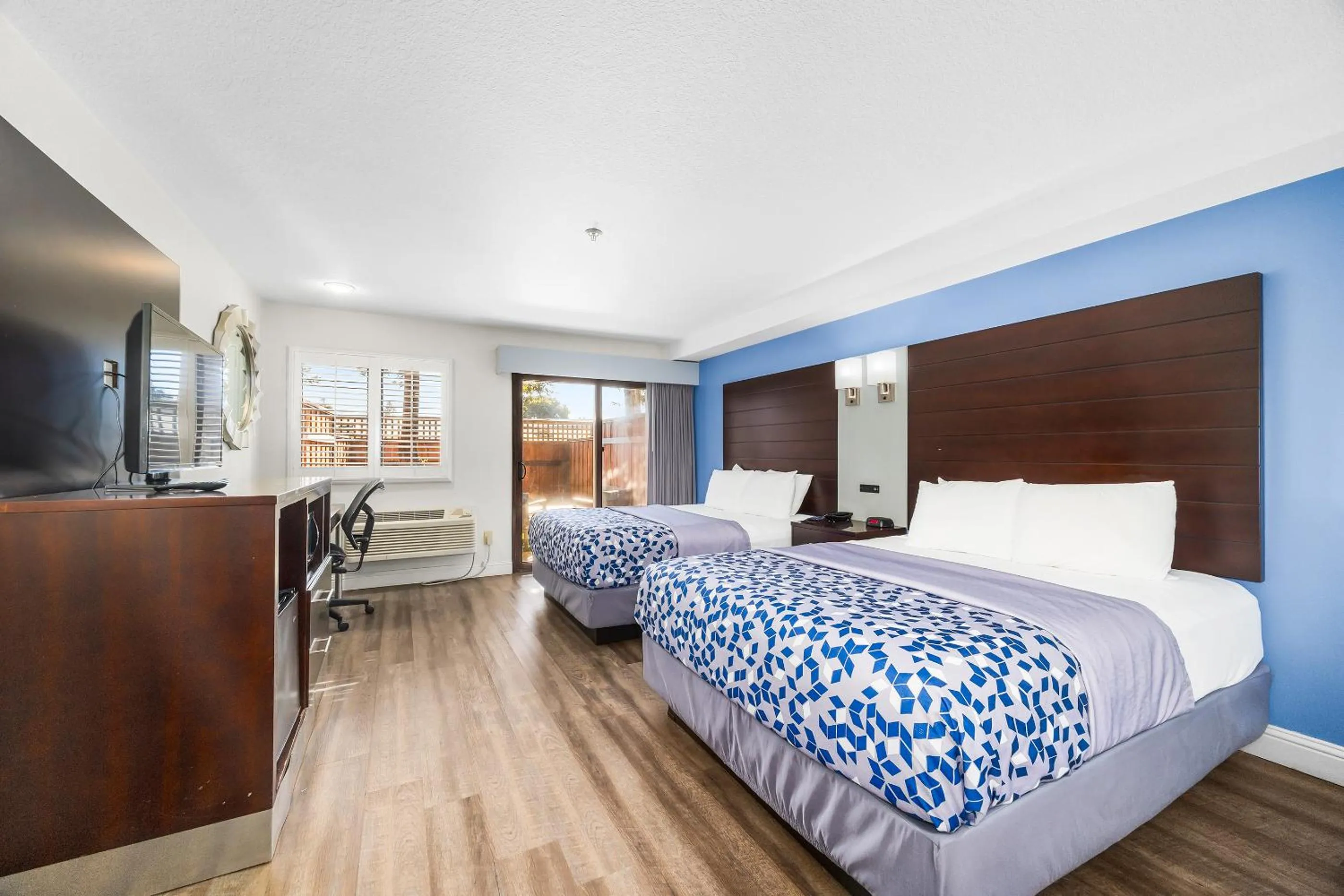 Bedroom, Bed in Hotel Solares