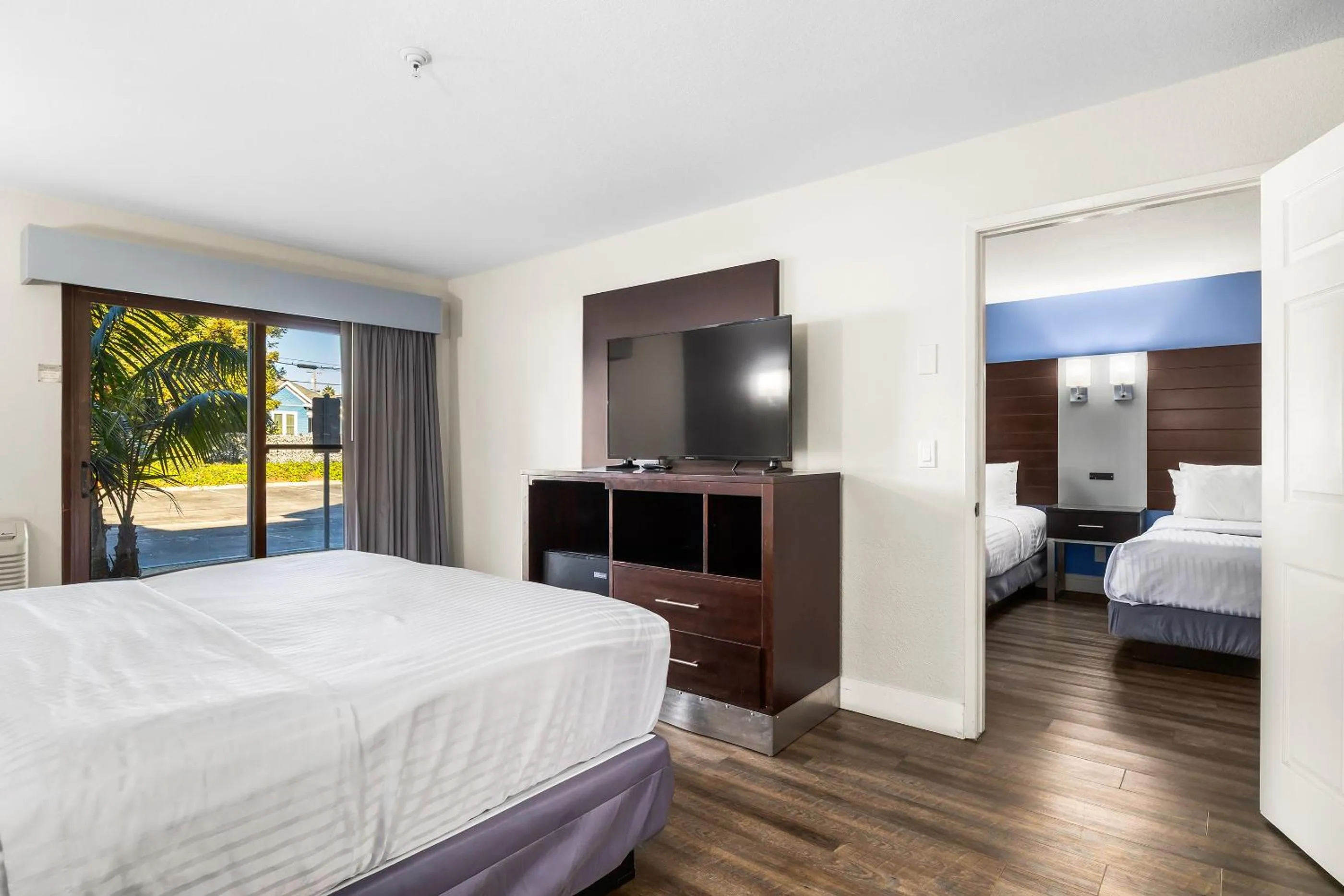 Garden view, Bed in Hotel Solares