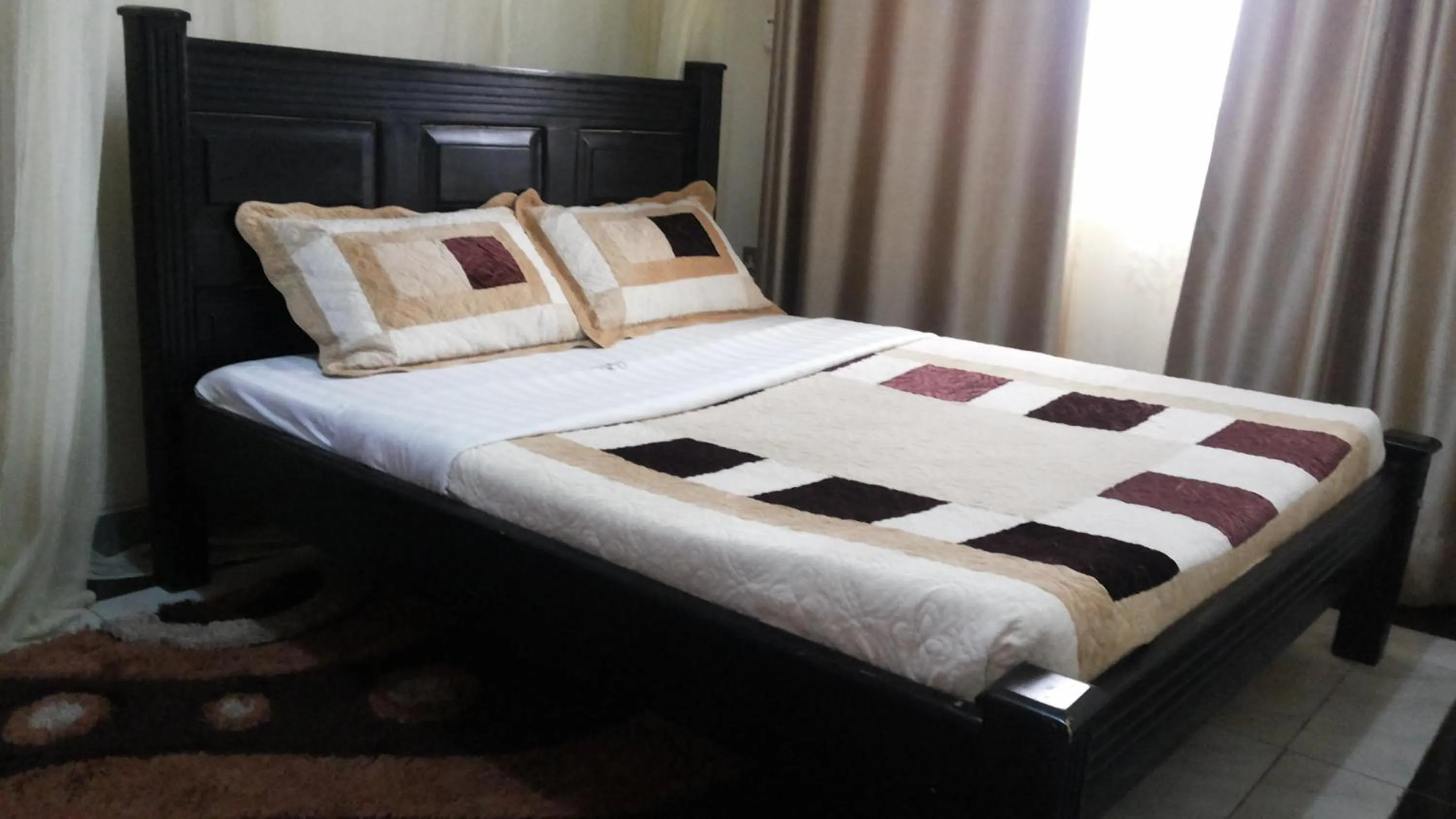 Bedroom in Hotel Good News