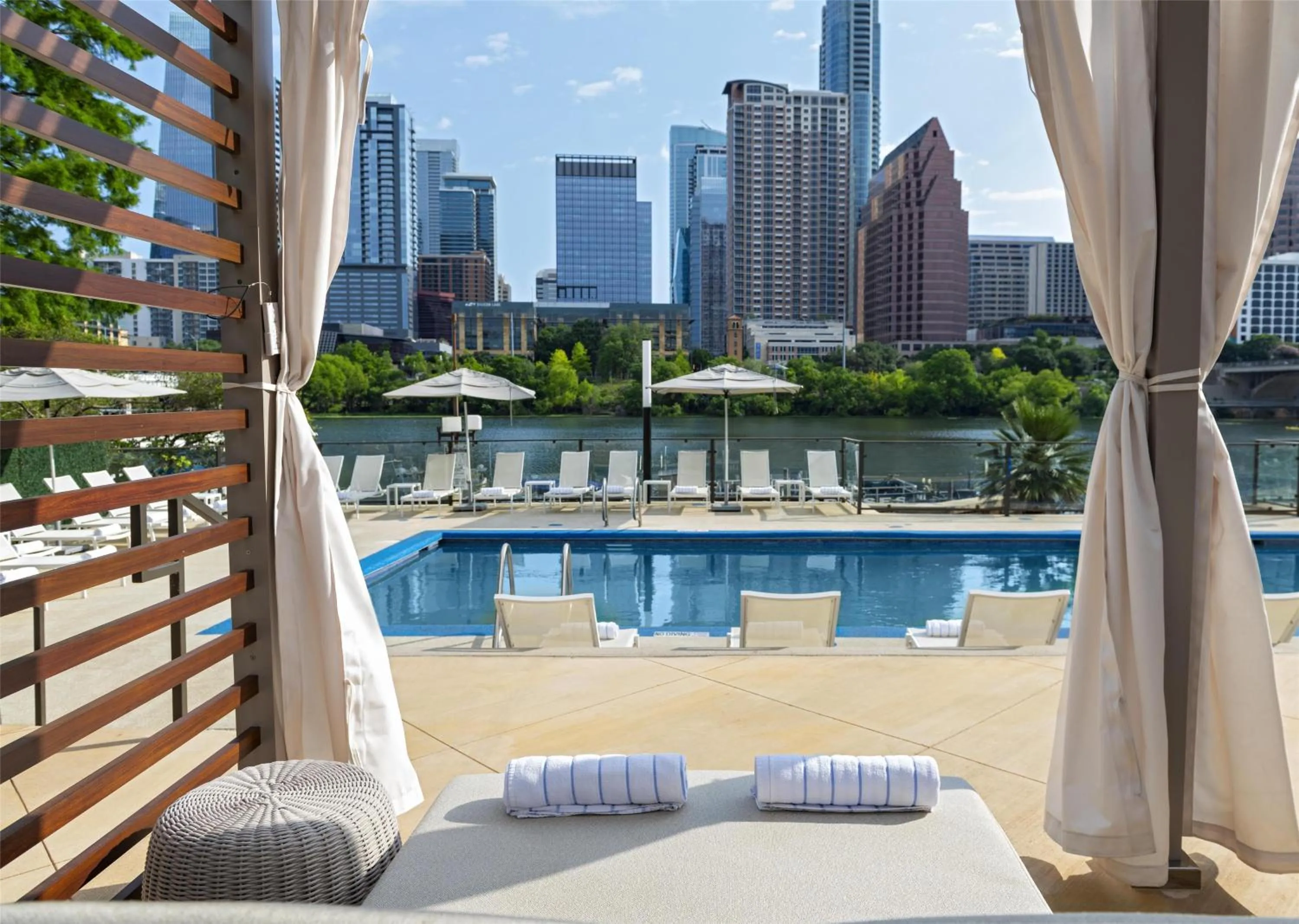 Swimming pool in Hyatt Regency Austin