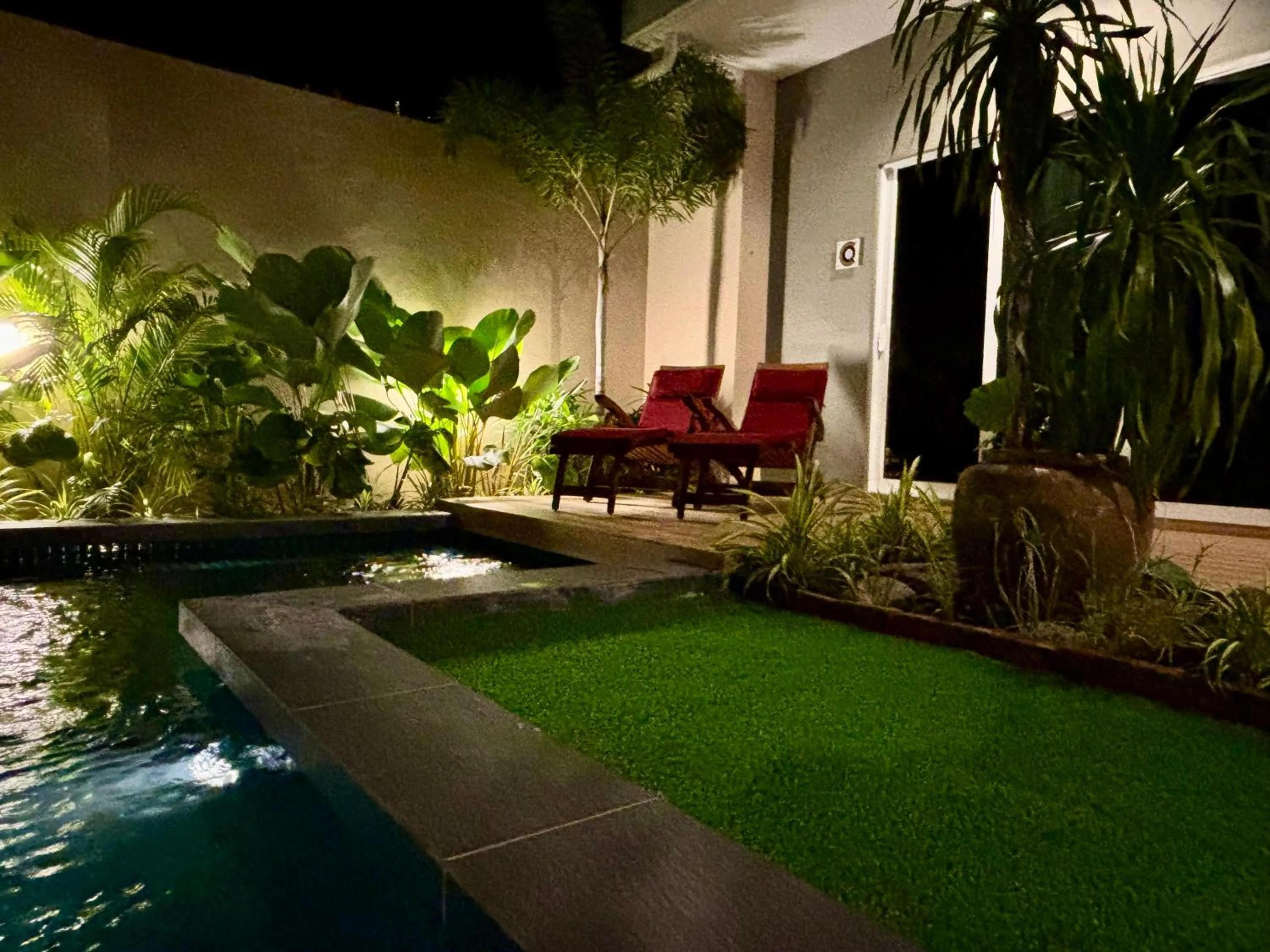 Patio in The Paddy Field - Private Pool Villas