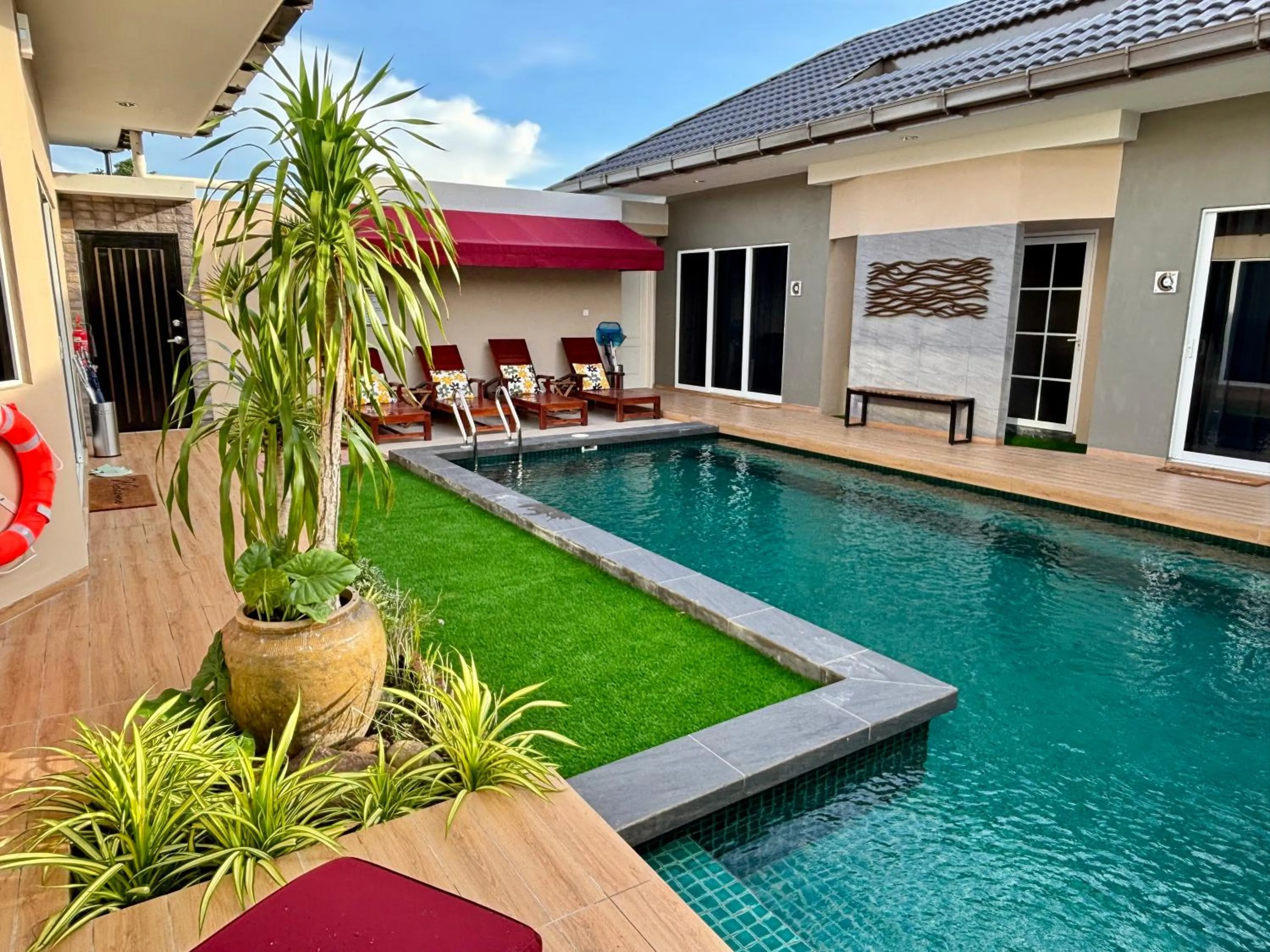 Garden in The Paddy Field - Private Pool Villas